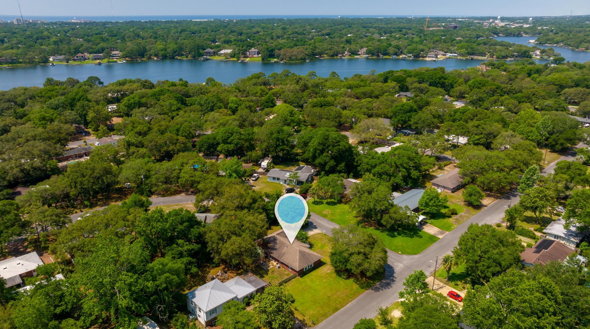 220 Pilgrim Ave, Fort Walton Beach FL  32547-3217 exterior