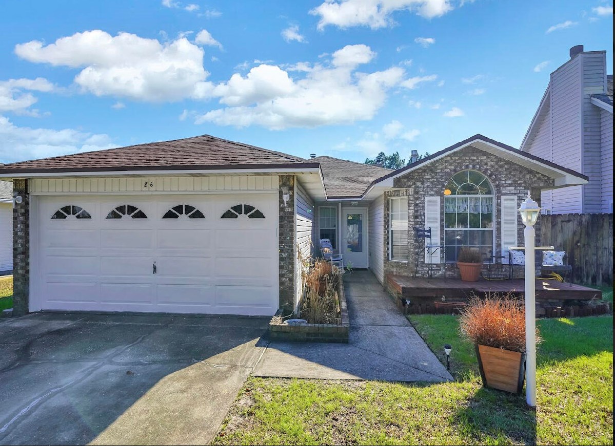 86 Ruby Cir, Mary Esther, FL 32569-1695