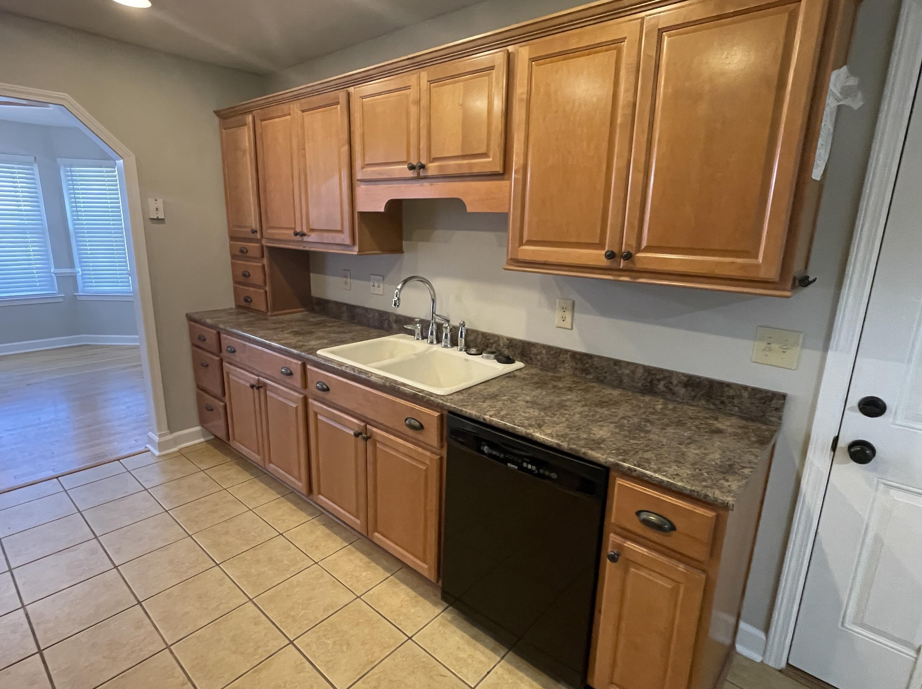 1037 Hickory Ave, Niceville, FL 32578