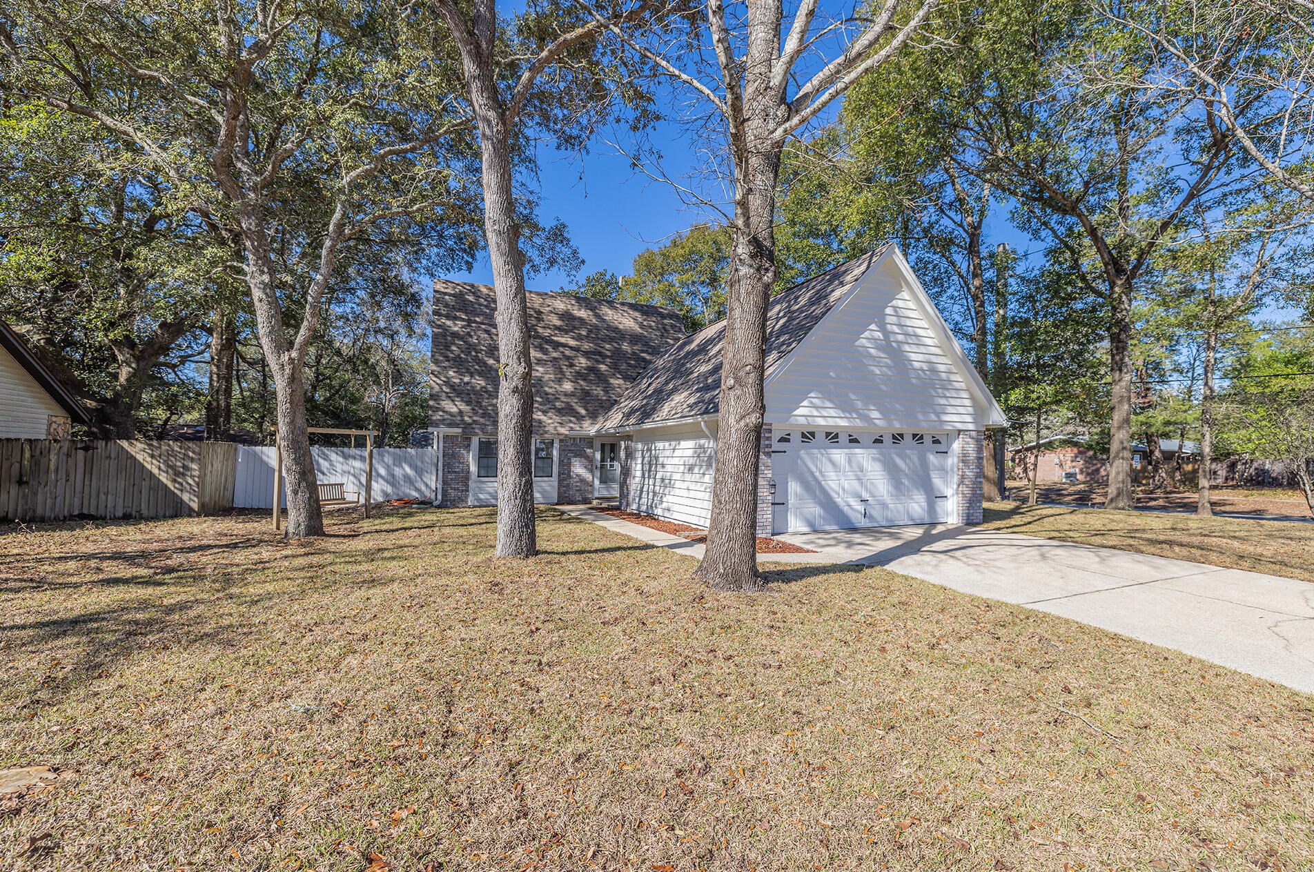 1100 Sean Ln, Niceville, FL 32578-3255