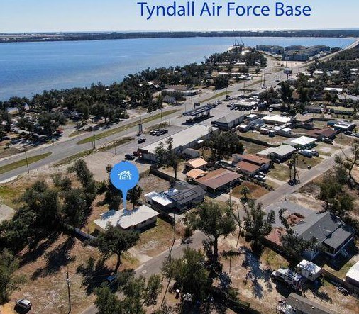 304 Blackshear Dr, Panama City FL  32404-7405 exterior