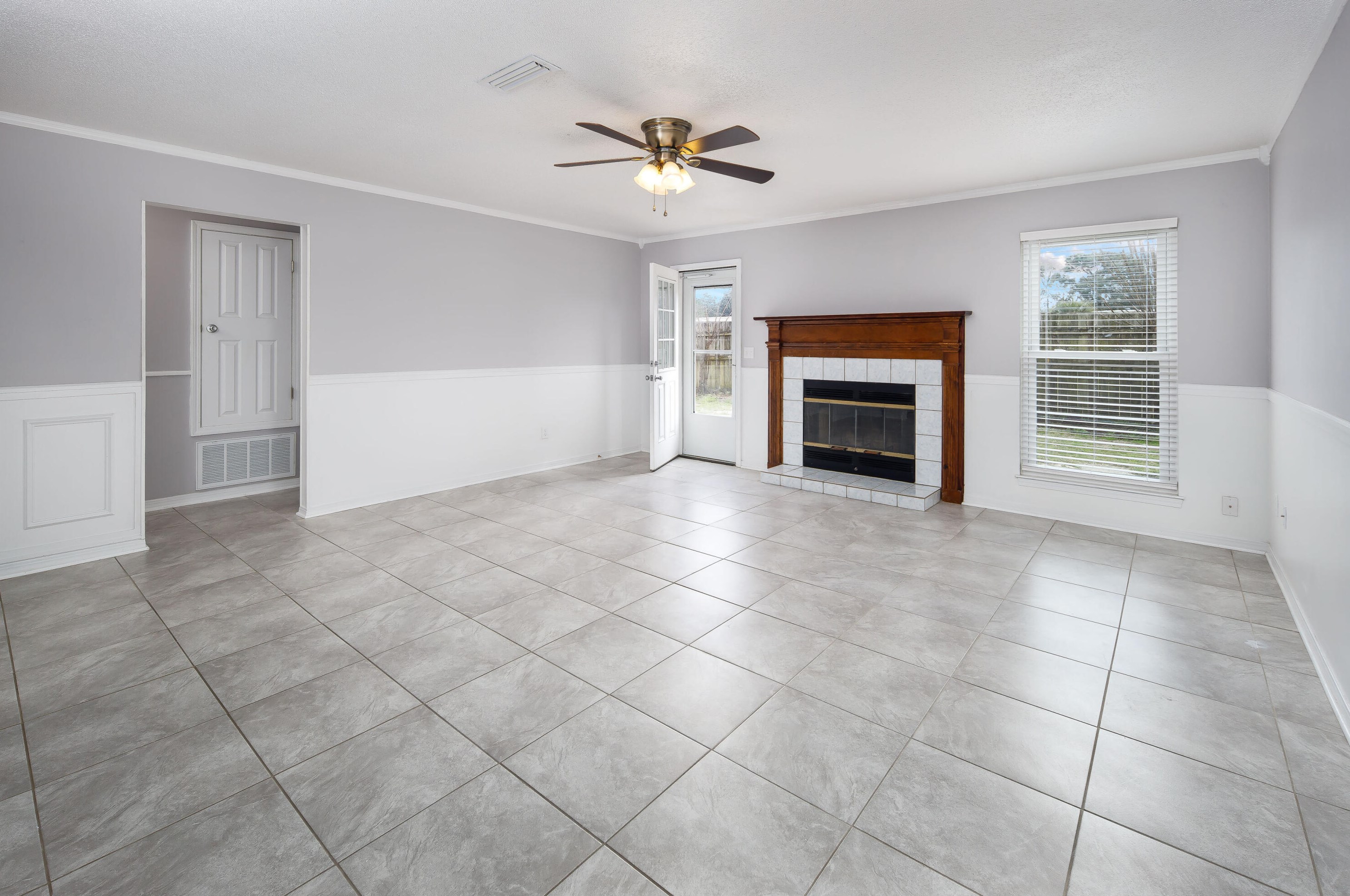 64 6th Street St, Shalimar, FL 32579