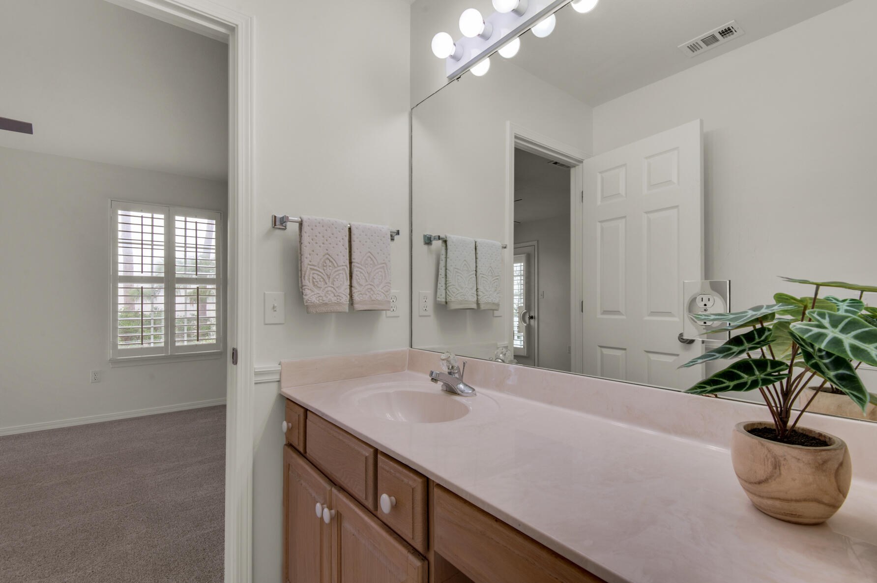 159 Baywind Dr, Niceville FL  32578-4801 exterior