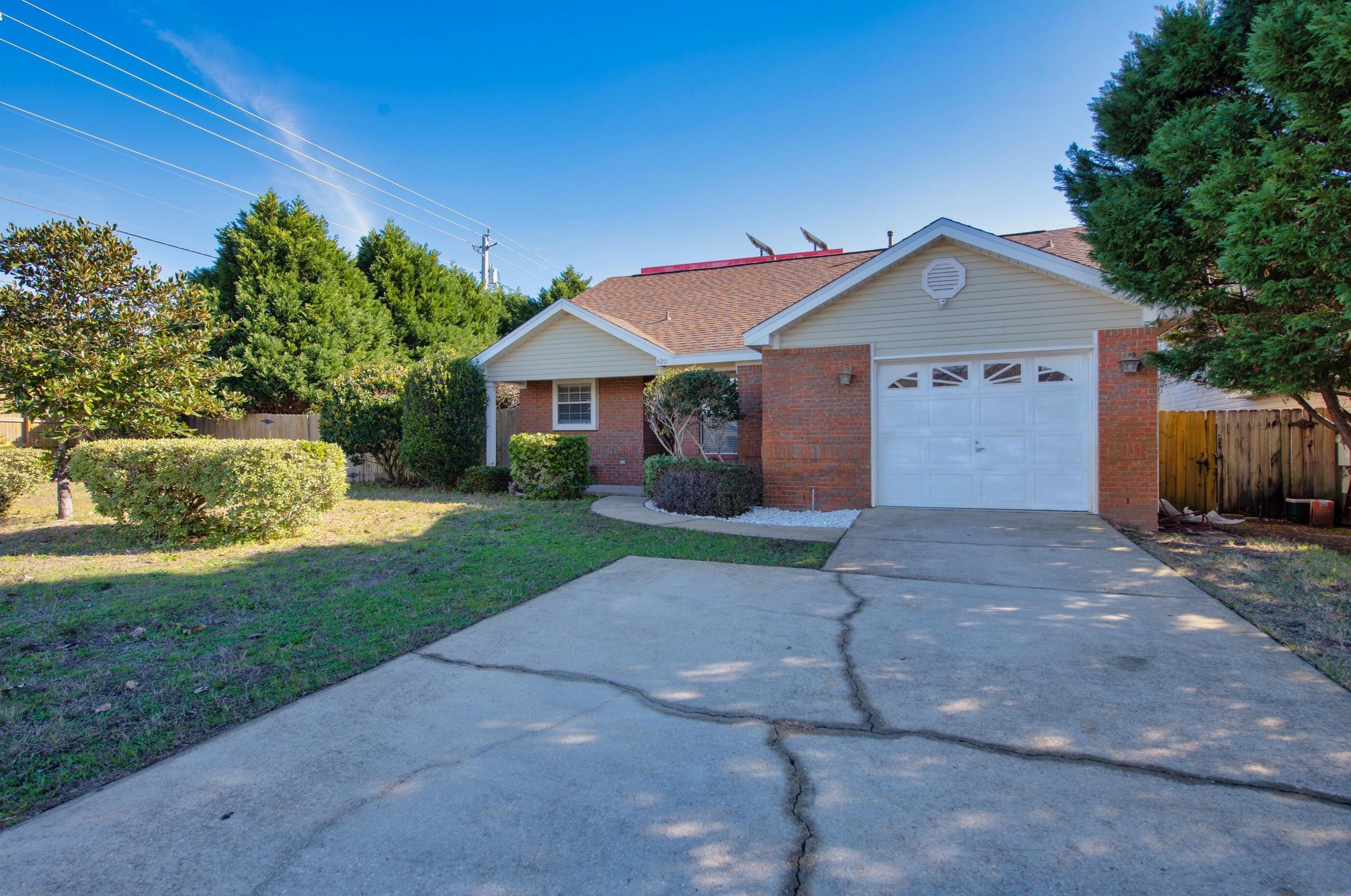 429 Bristol Cove Rd, Mary Esther, FL 32569-2122