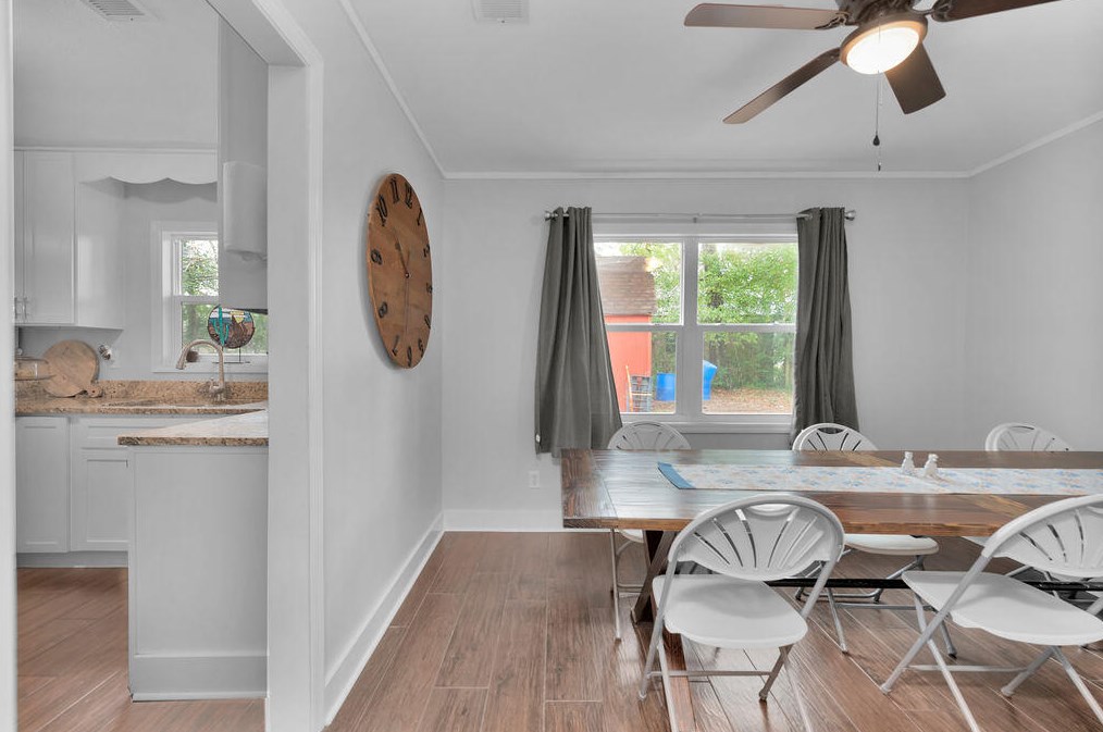 835 Palm Blvd, Niceville FL  32578-1256 exterior