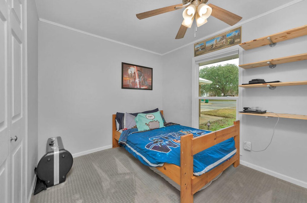 835 Palm Blvd, Niceville FL  32578-1256 exterior