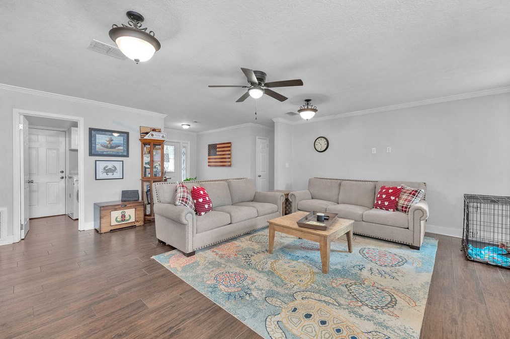 835 Palm Blvd, Niceville FL  32578-1256 exterior