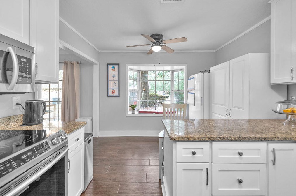 835 Palm Blvd, Niceville FL  32578-1256 exterior