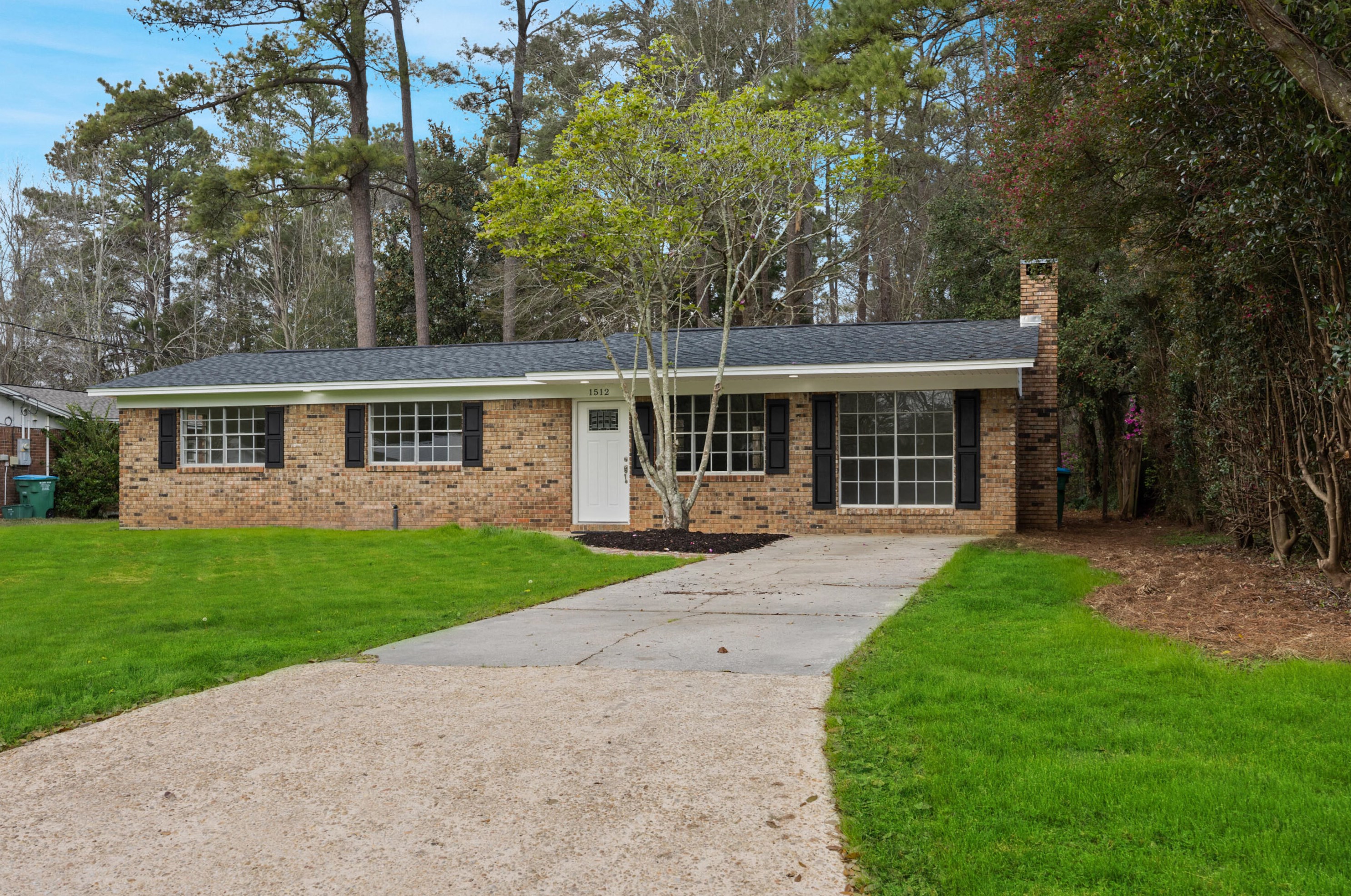 1512 Texas Pkwy, Crestview FL  32536-1630 exterior