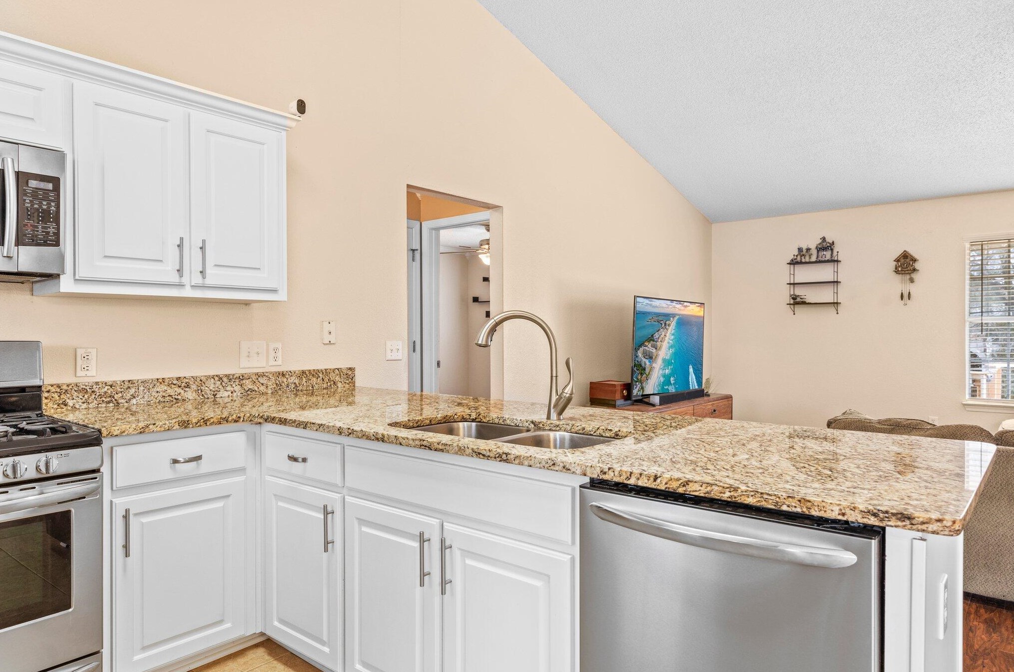 2831 Geronimo Dr, Crestview FL  32539-6372 exterior