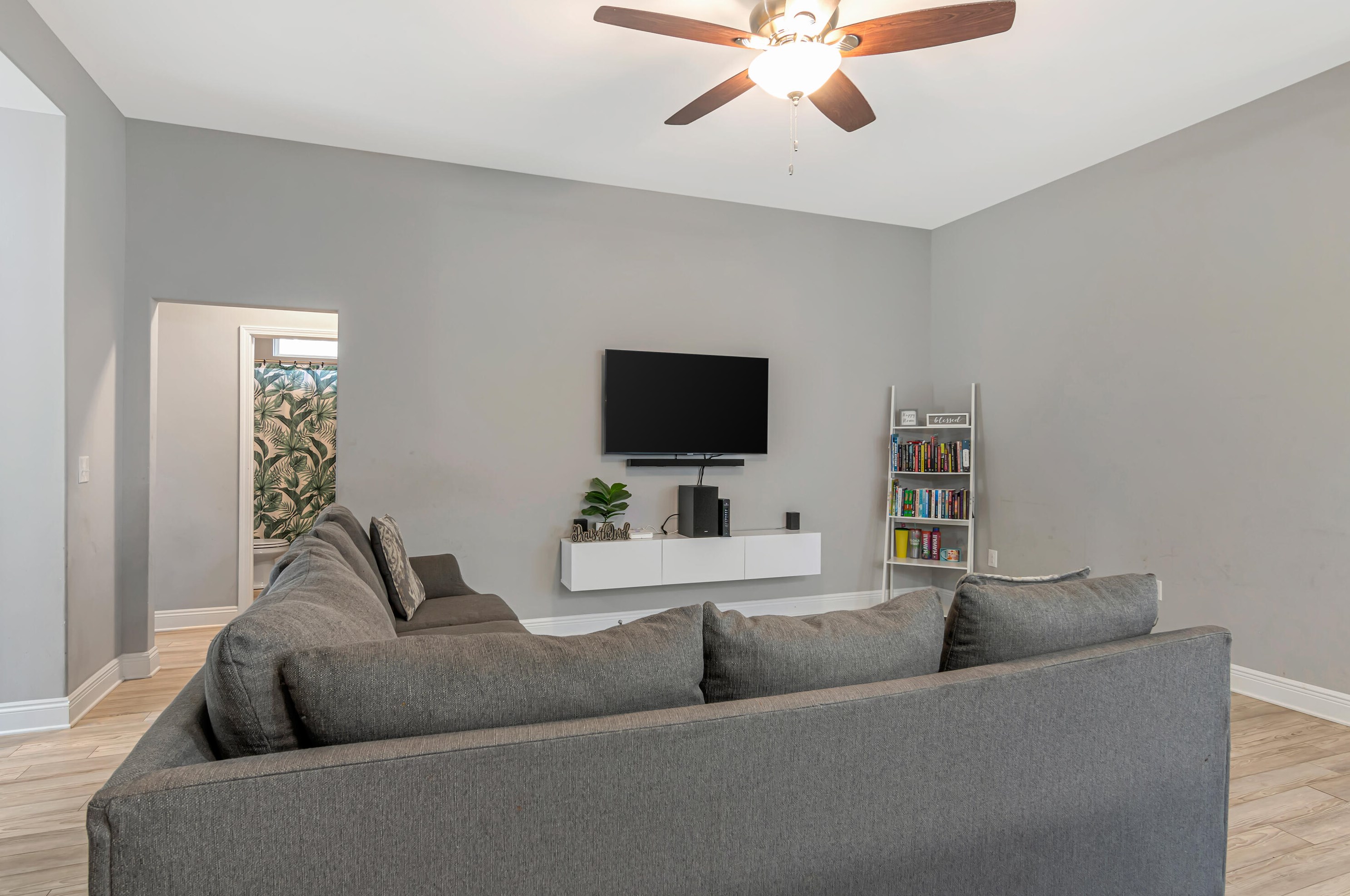 11 Flamenco St, Mary Esther FL  32569-1516 exterior