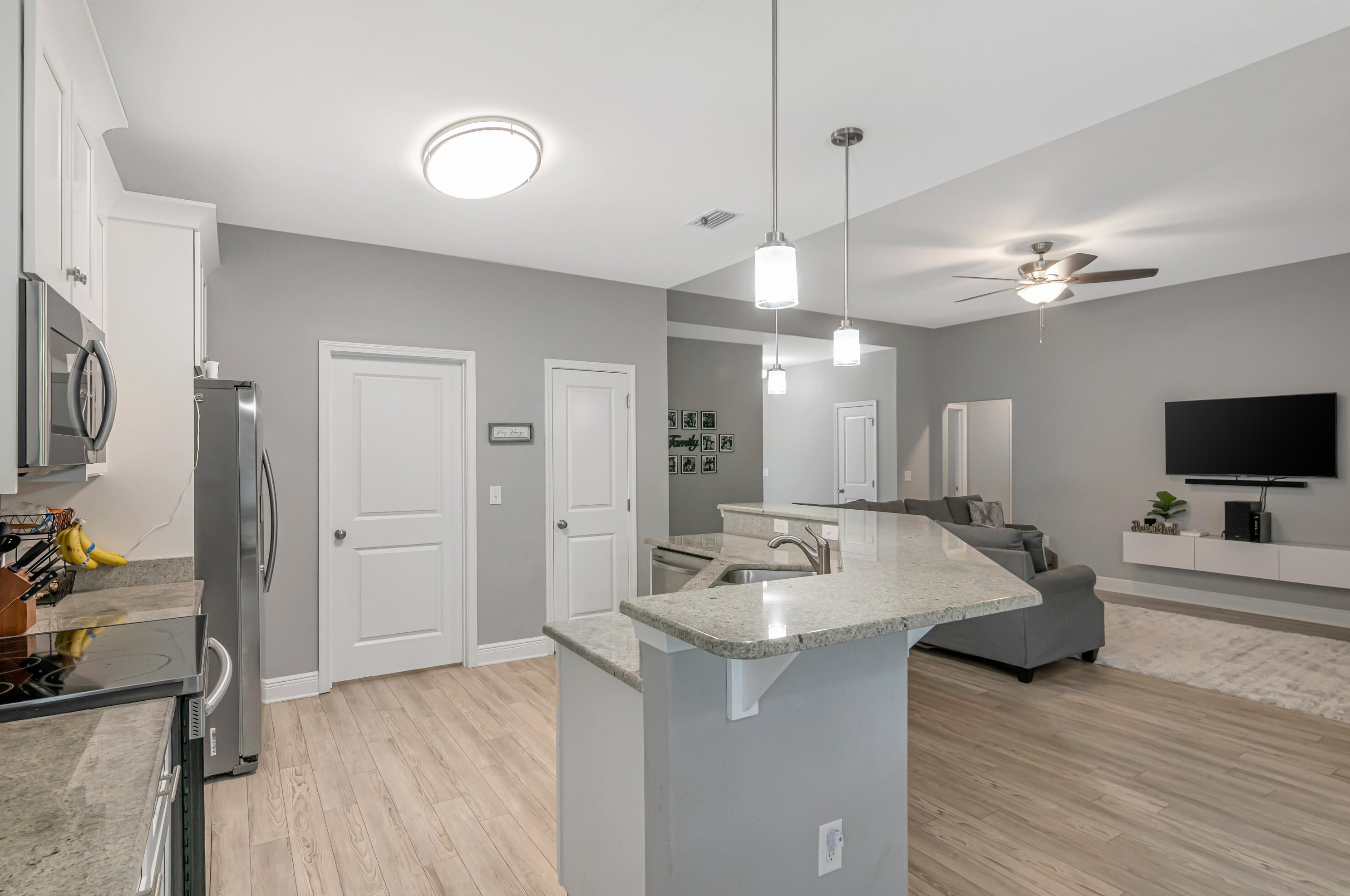 11 Flamenco St, Mary Esther FL  32569-1516 exterior