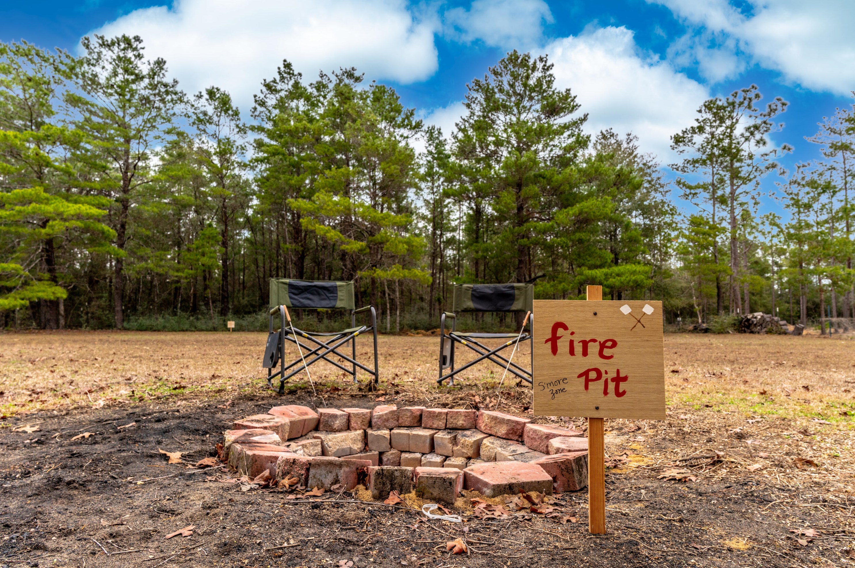 4037 Randi Rd, Crestview FL  32539-6506 exterior