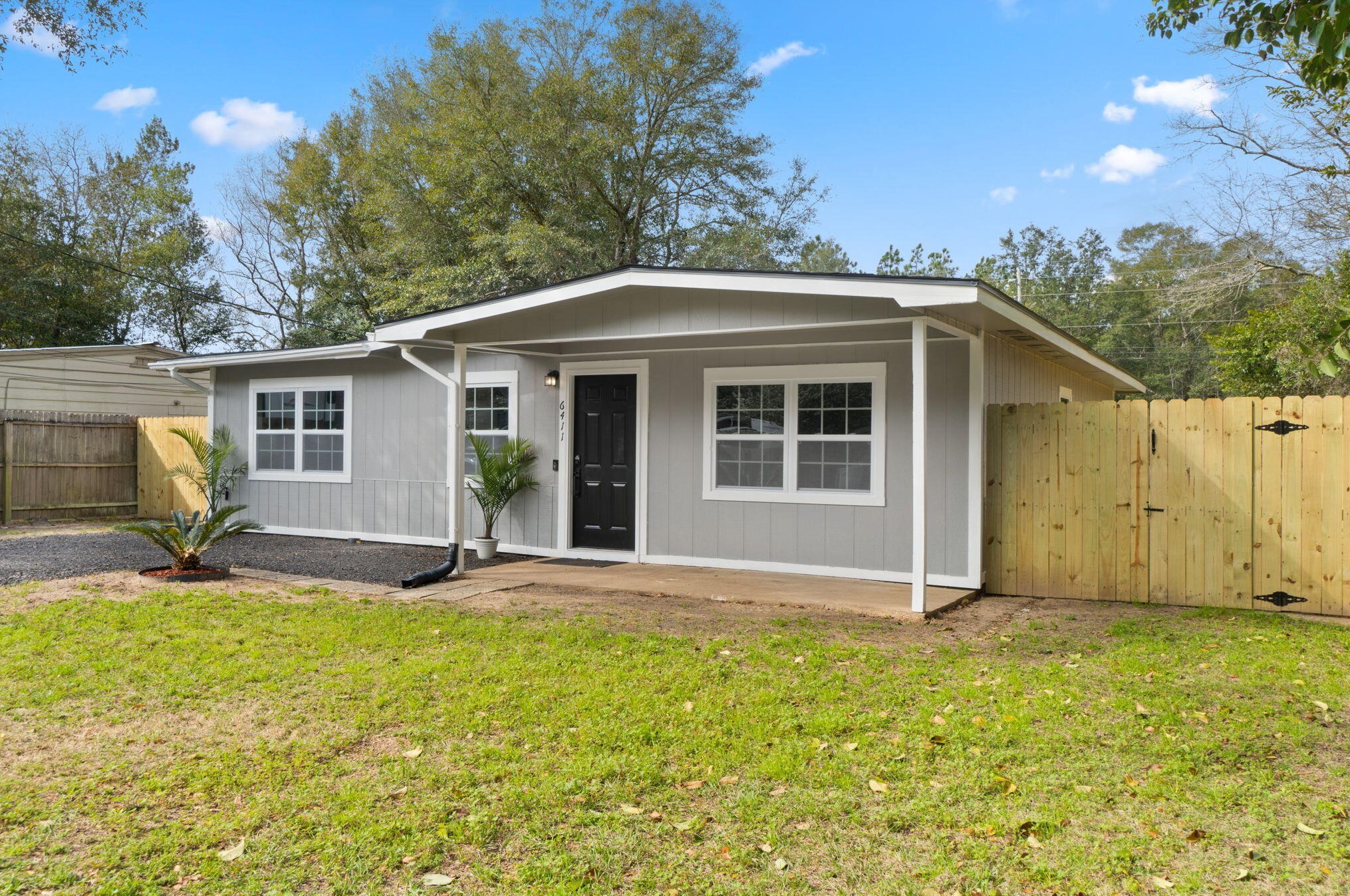 6411 Skyline Dr, Milton, FL 32570