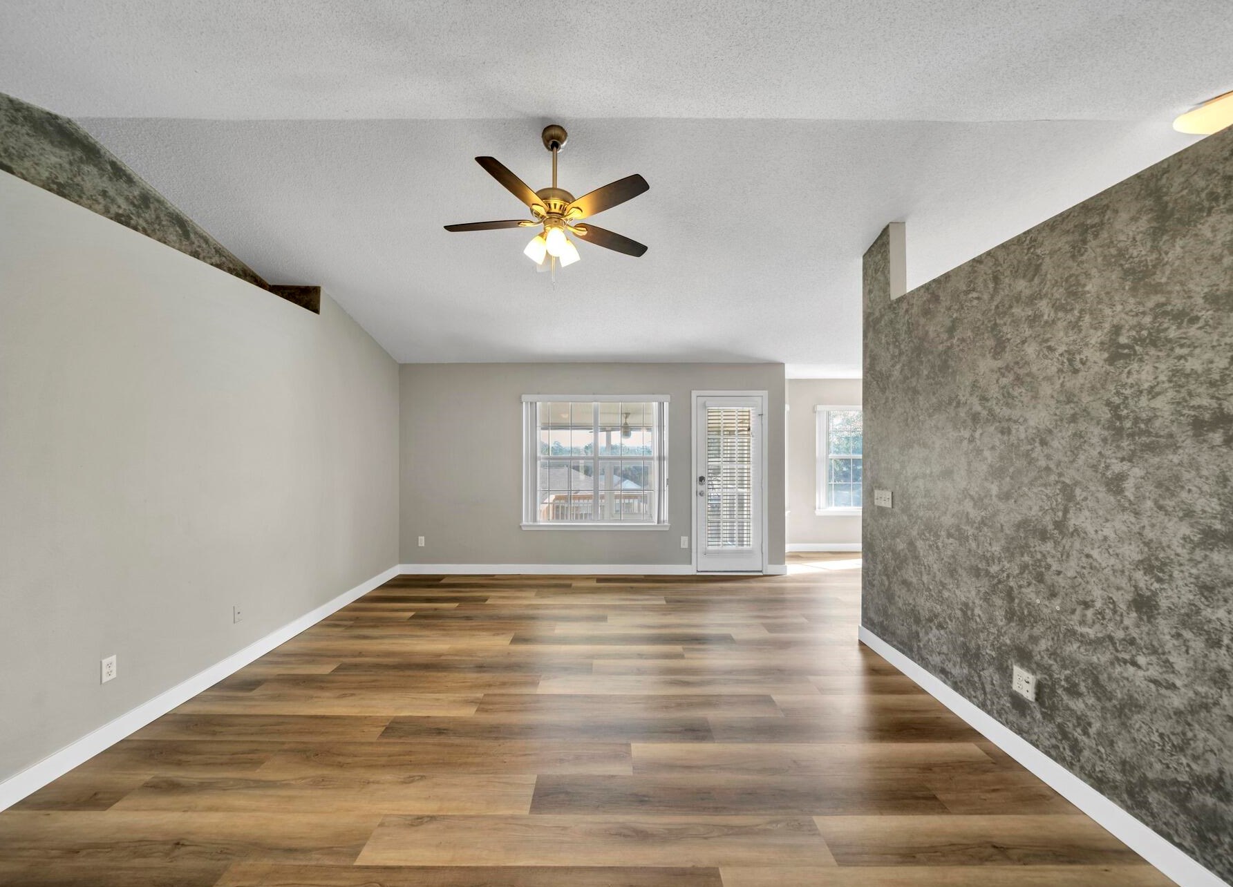 5130 Whitehurst Ln, Crestview FL  32536-2205 exterior