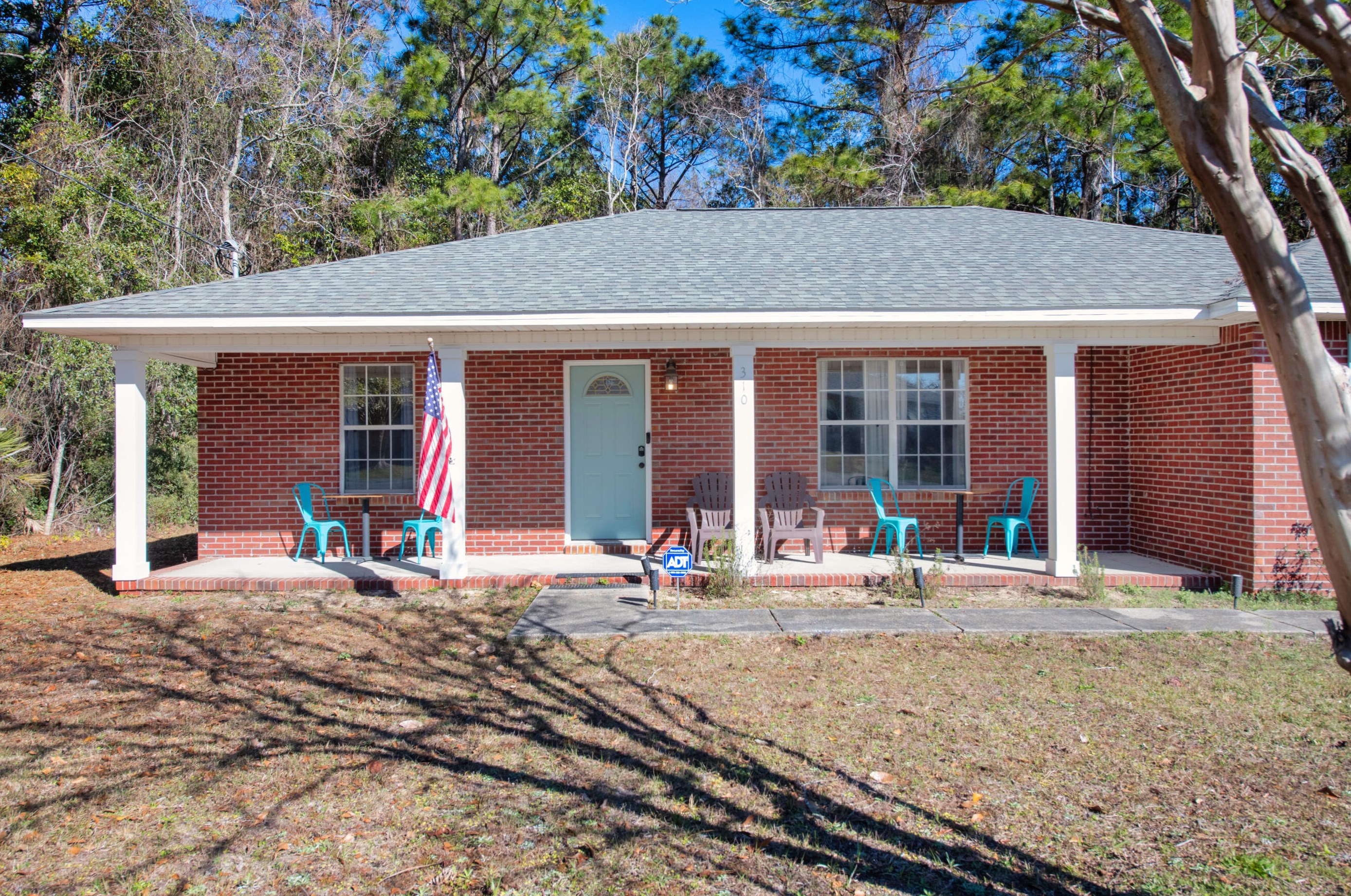 310 Wildwood St, Mary Esther, FL 32569
