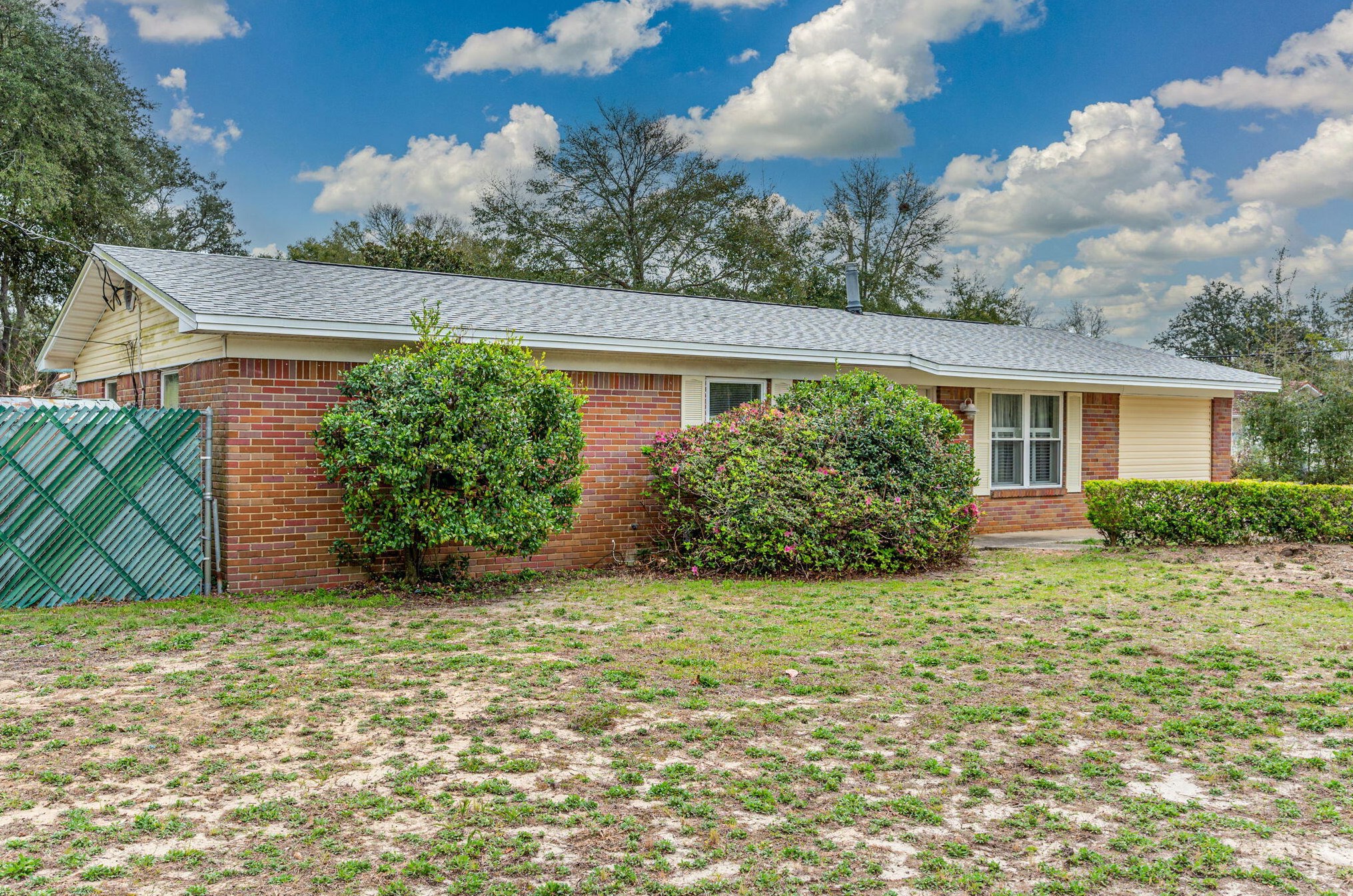 105 London Ave, Fort Walton Beach, FL 32548-4249