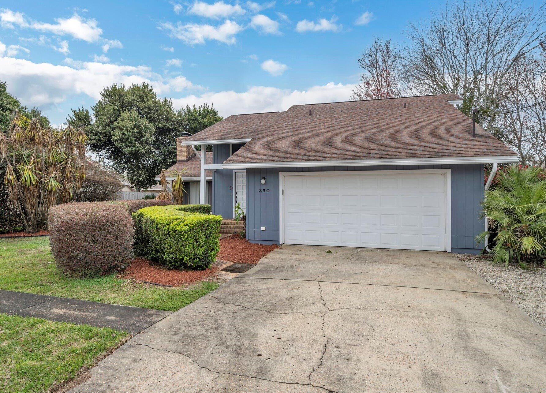 350 Sailfish Dr, Destin, FL 32541-2247