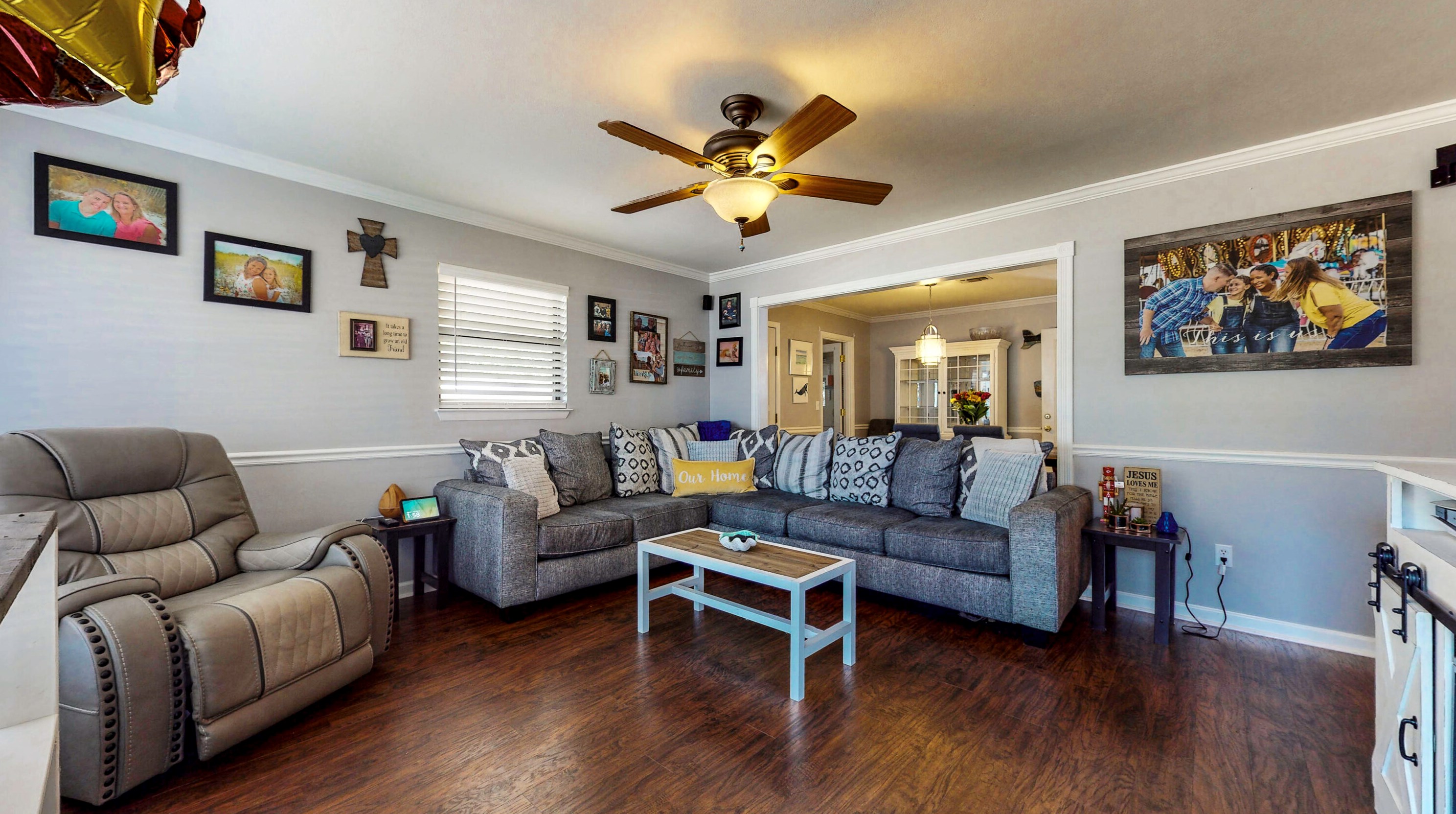 30 Palmetto Dr, Mary Esther, FL 32569-2068