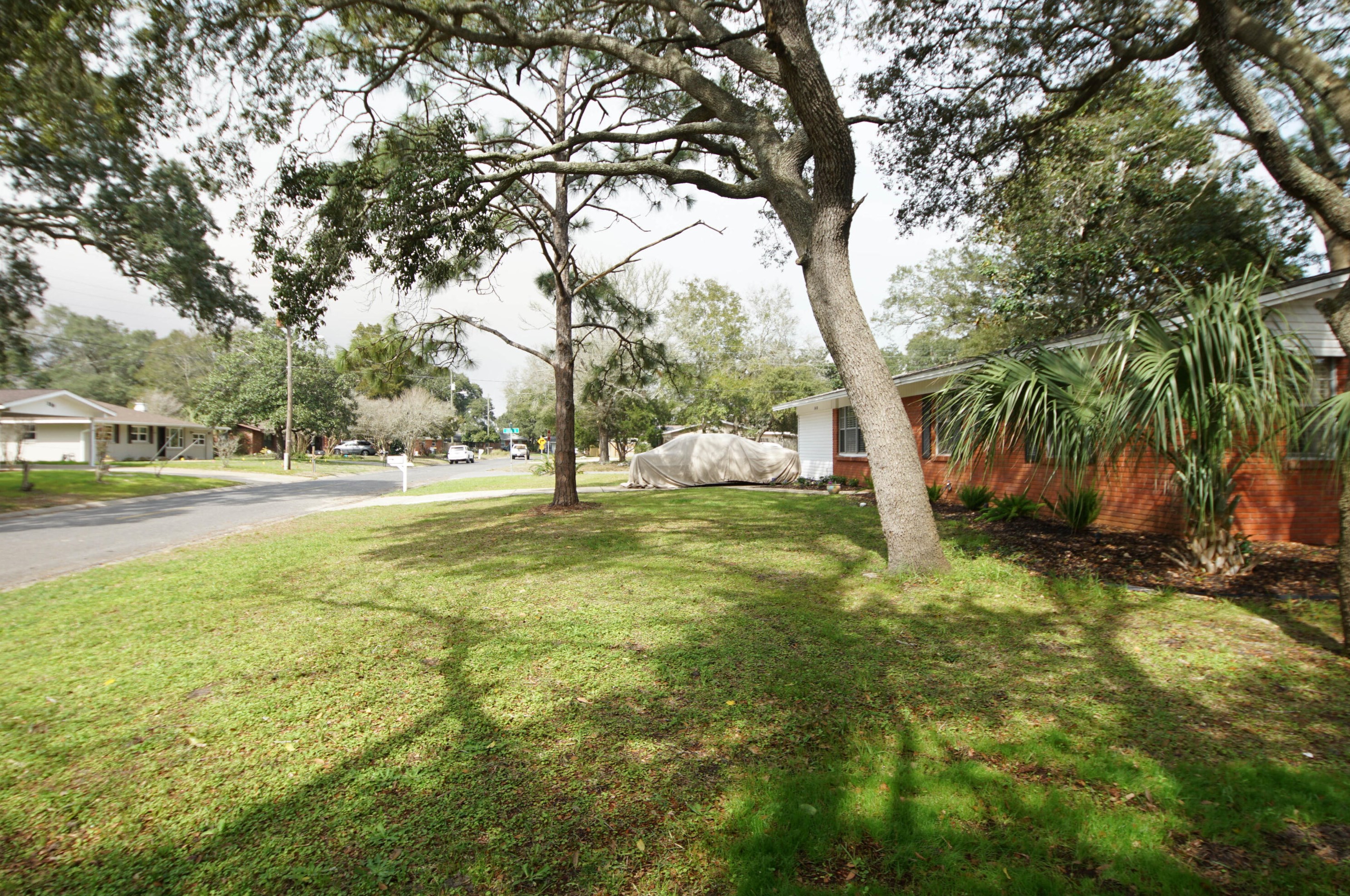 140 Robinwood Dr, Fort Walton Beach FL  32548-4365 exterior