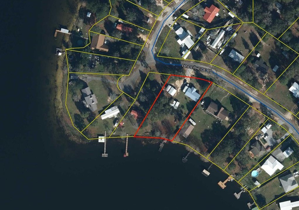 253 Vanderheide Rd, Defuniak Springs, FL 32433