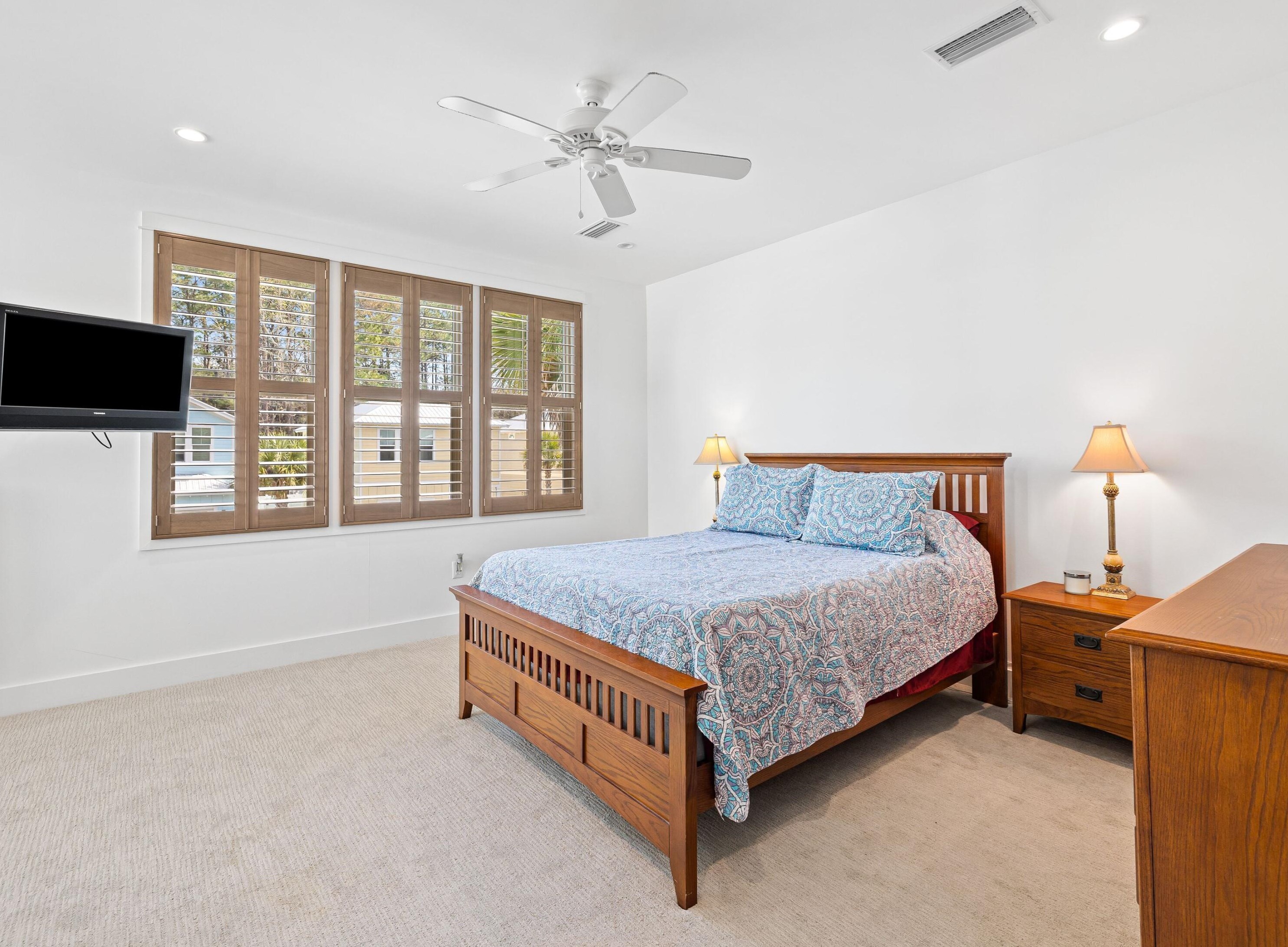 24 Lighthouse Pointe Blvd, Santa Rosa Beach FL  32459 exterior