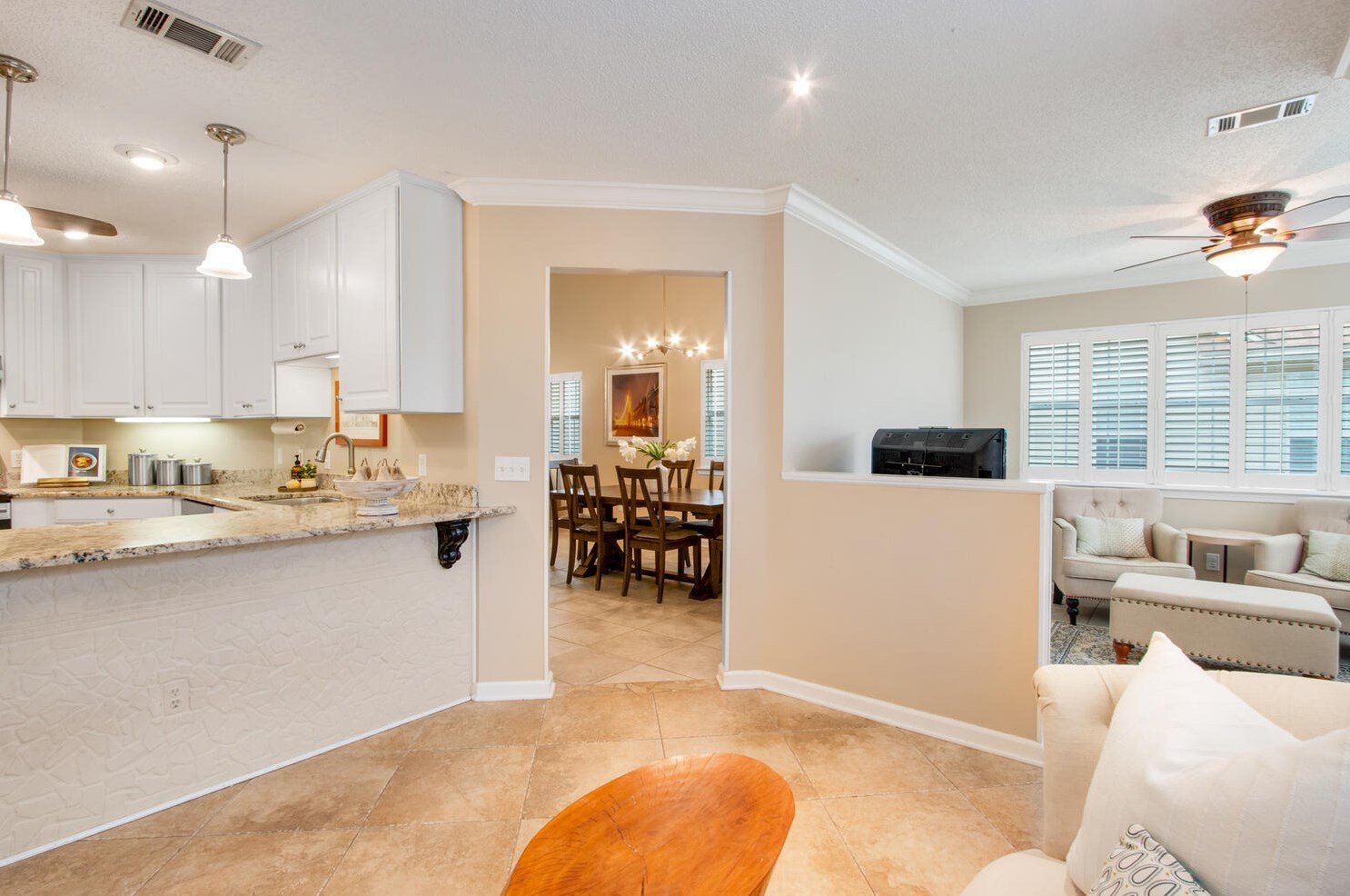 825 Fairway Lakes Dr, Niceville FL  32578-3843 exterior