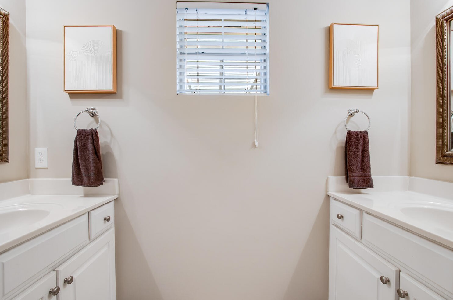 825 Fairway Lakes Dr, Niceville FL  32578-3843 exterior