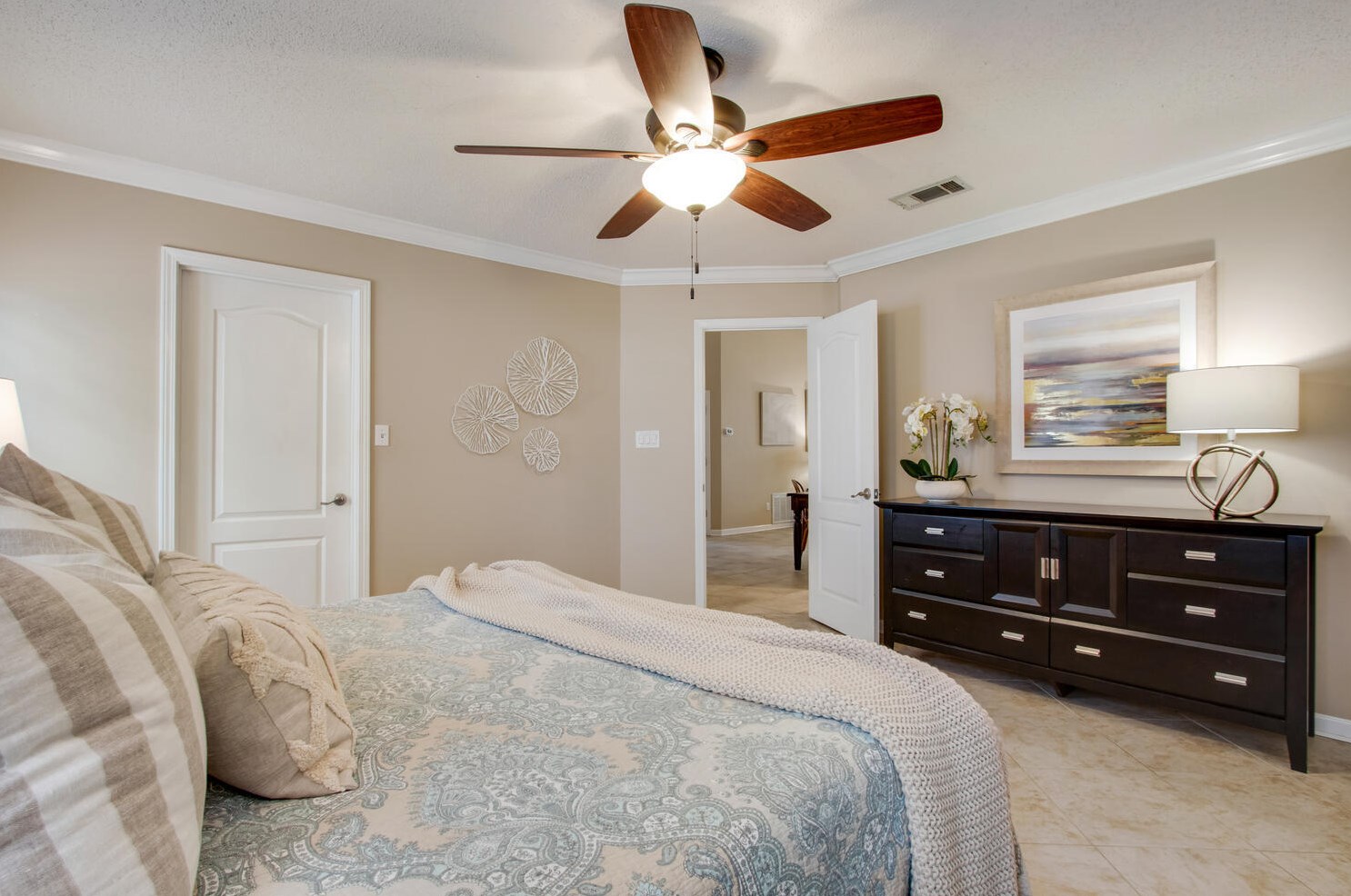 825 Fairway Lakes Dr, Niceville FL  32578-3843 exterior