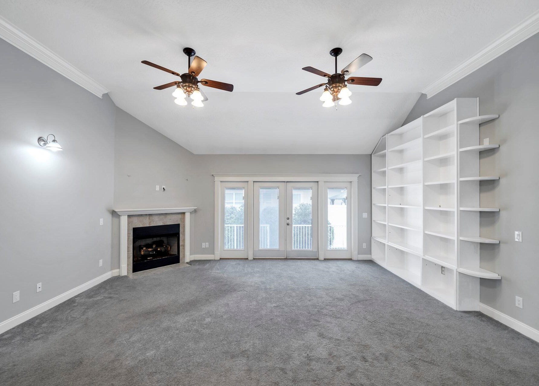 581 Radiant Cir, Mary Esther FL  32569-3424 exterior