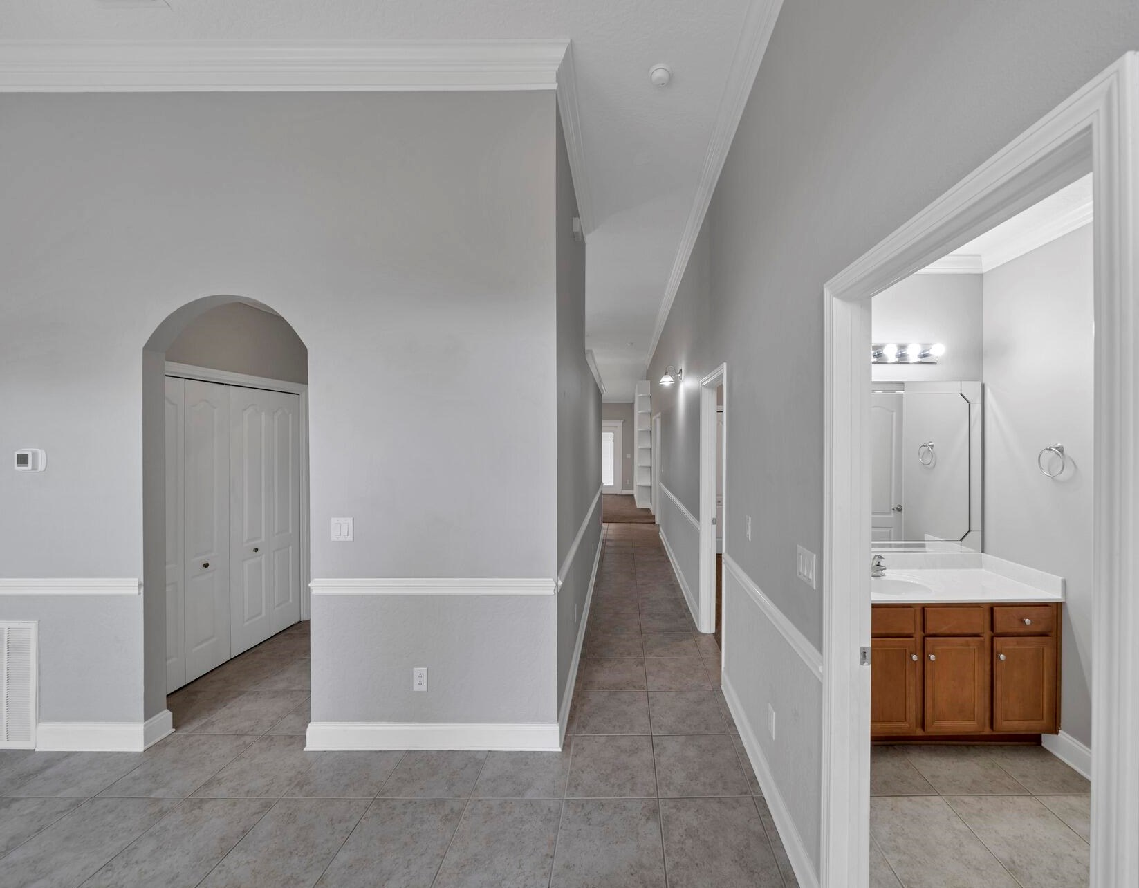 581 Radiant Cir, Mary Esther FL  32569-3424 exterior