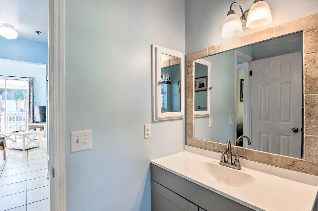 69 Crystal Beach Dr, Destin FL  32541-3529 exterior