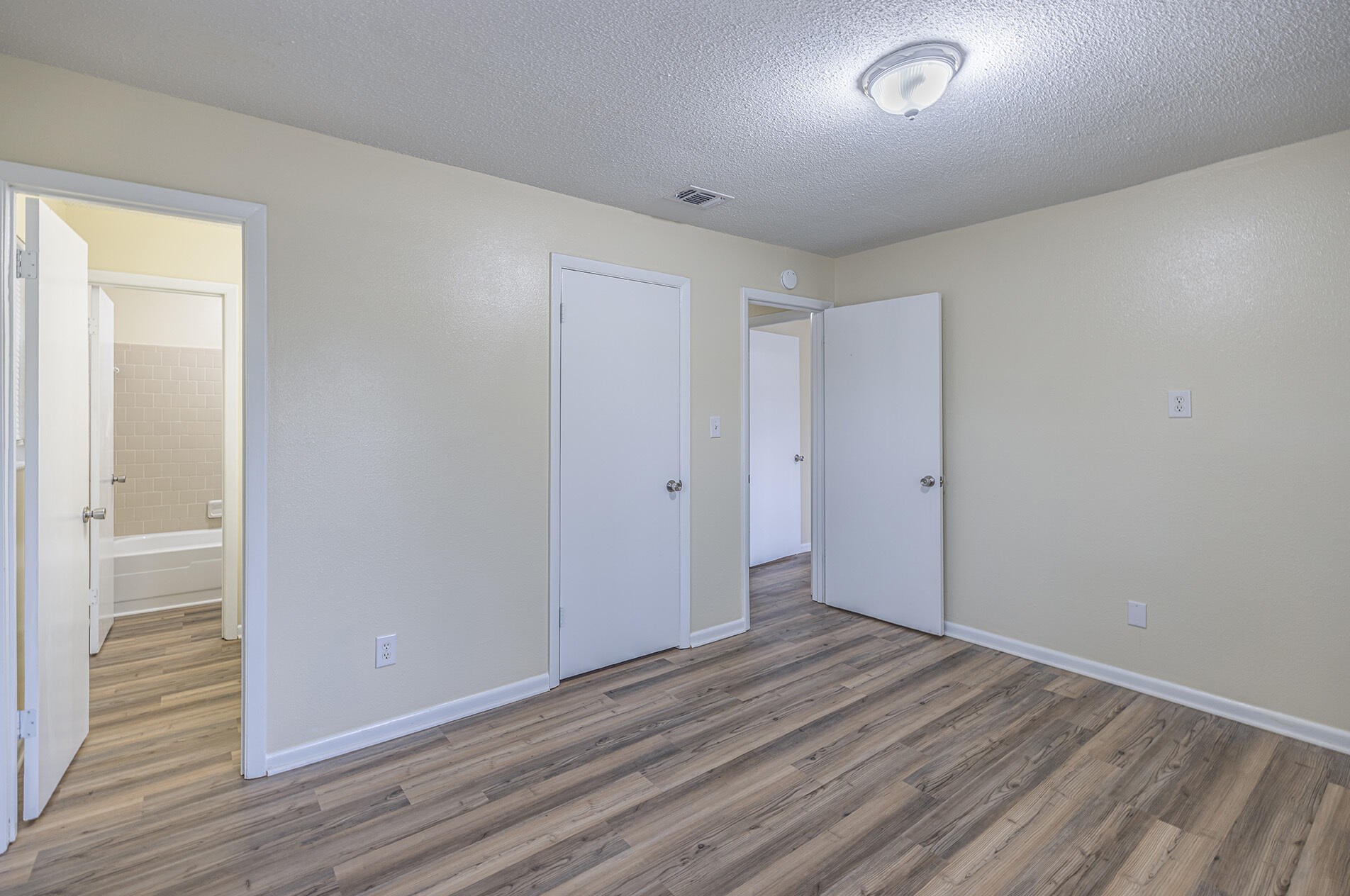 744 Mayflower Ave, Fort Walton Beach FL  32547-3175 exterior