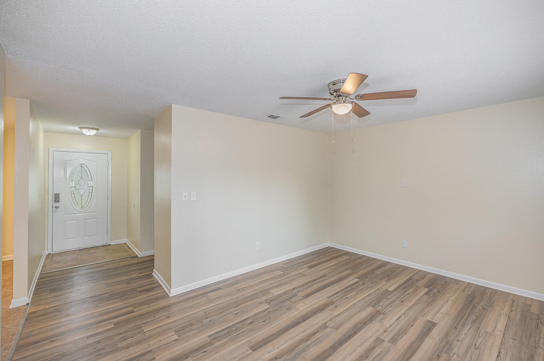 744 Mayflower Ave, Fort Walton Beach FL  32547-3175 exterior