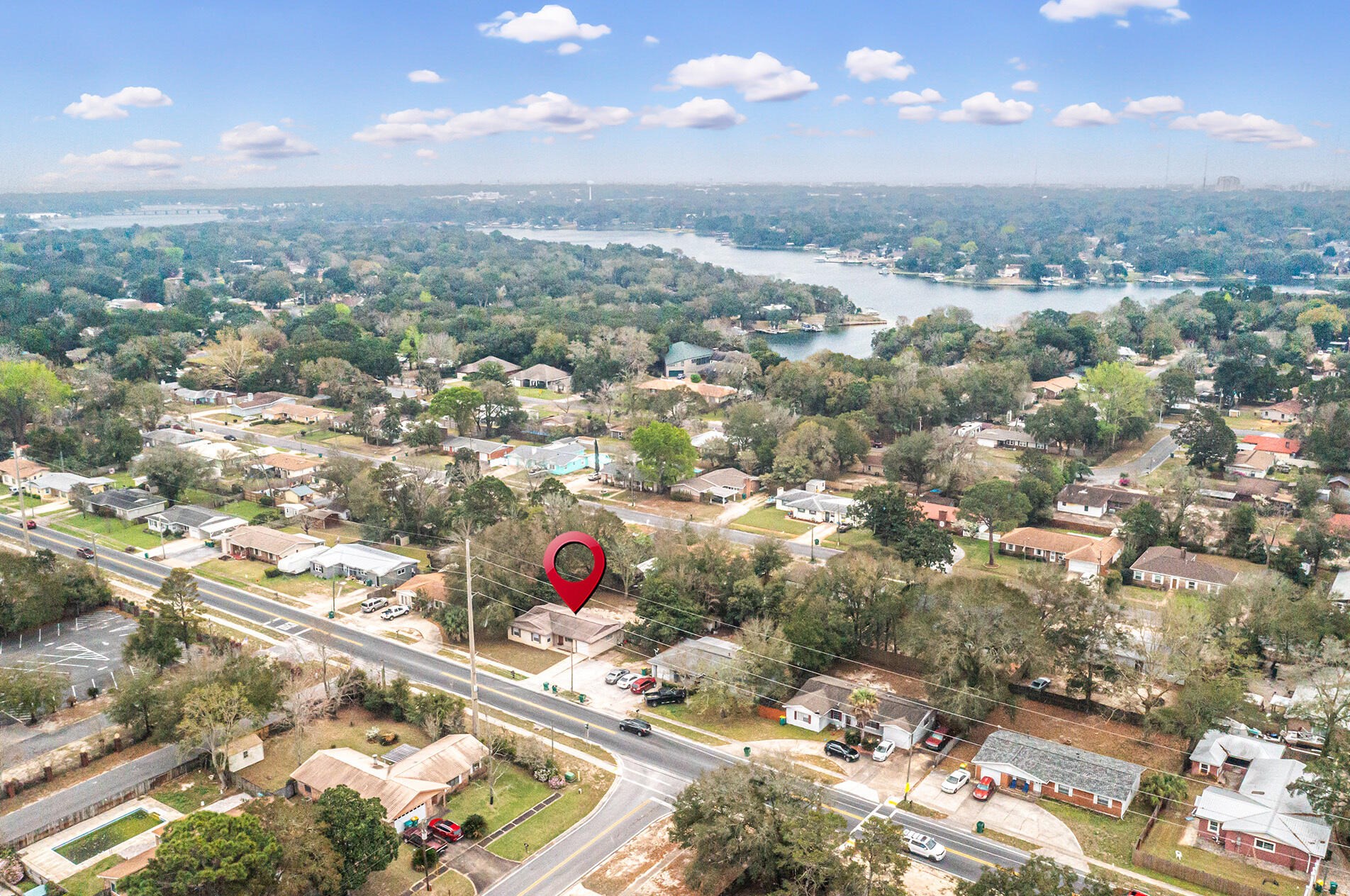 744 Mayflower Ave, Fort Walton Beach, FL 32547-3175