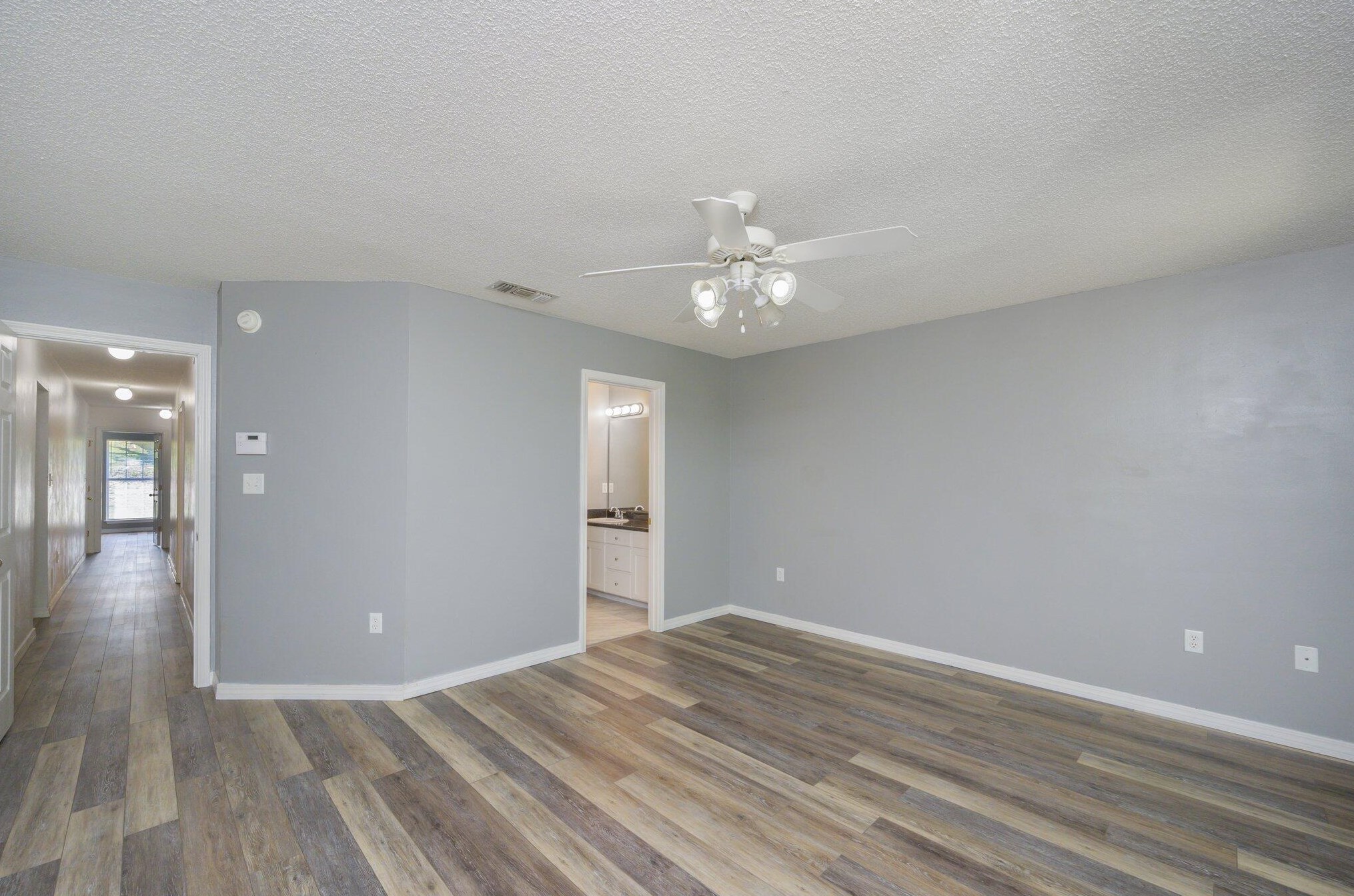 2620 Paddock Cir, Crestview FL  32536-4360 exterior