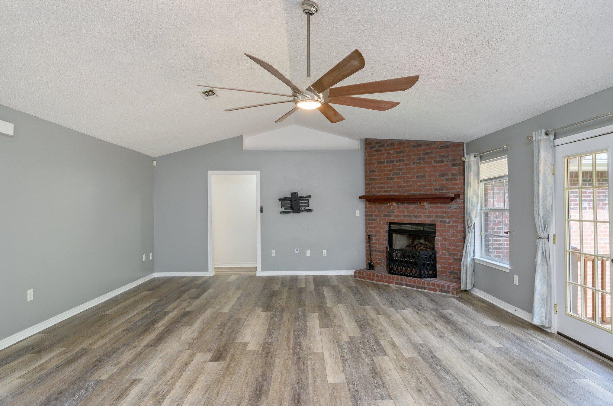 2620 Paddock Cir, Crestview FL  32536-4360 exterior