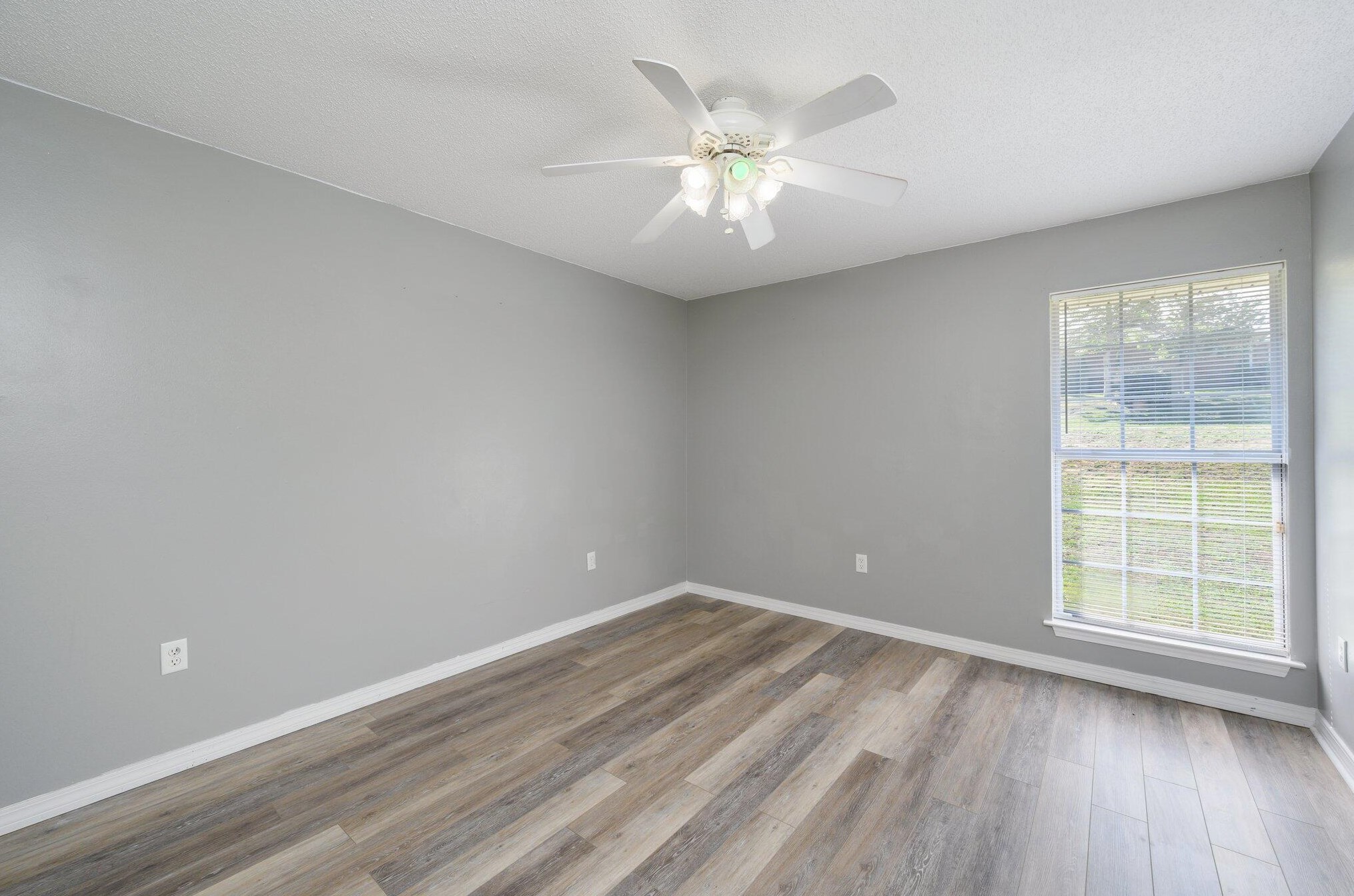 2620 Paddock Cir, Crestview FL  32536-4360 exterior