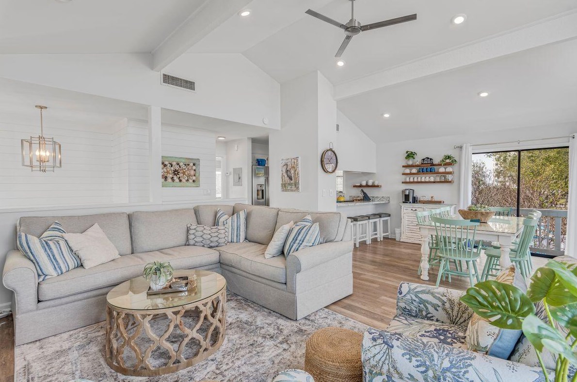 320 Gulf Shore Dr, Destin FL  32541-3090 exterior