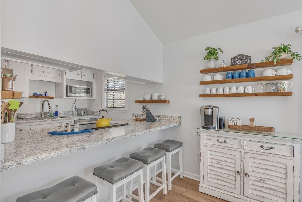 320 Gulf Shore Dr, Destin FL  32541-3090 exterior