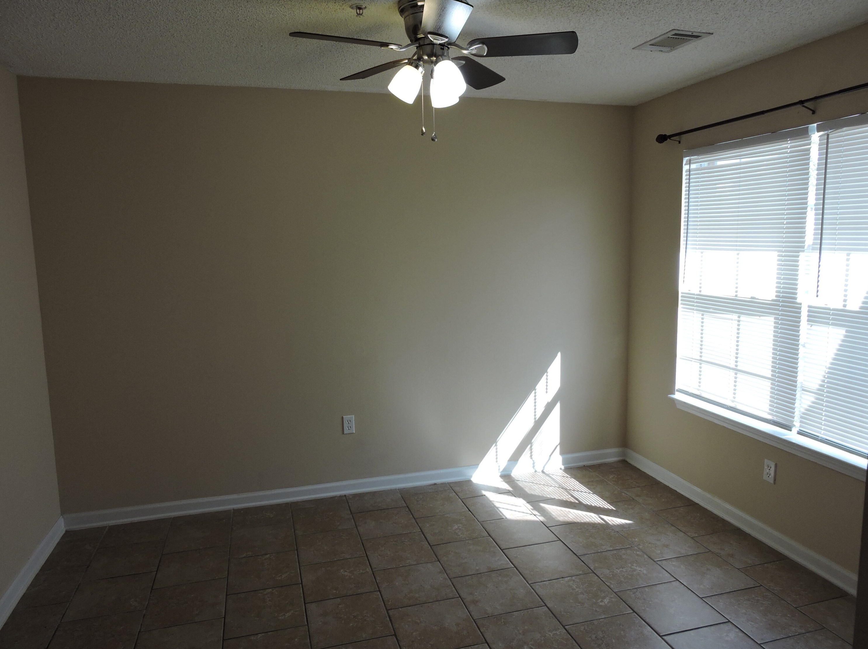 107 Swaying Pine Ct, Crestview FL  32539-5799 exterior