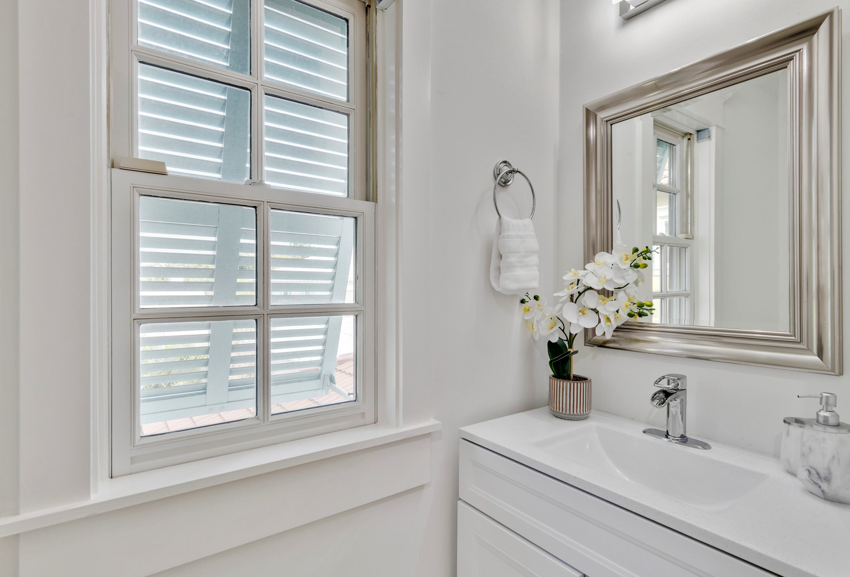 37 Rue Martine, Destin FL  32550-4909 exterior