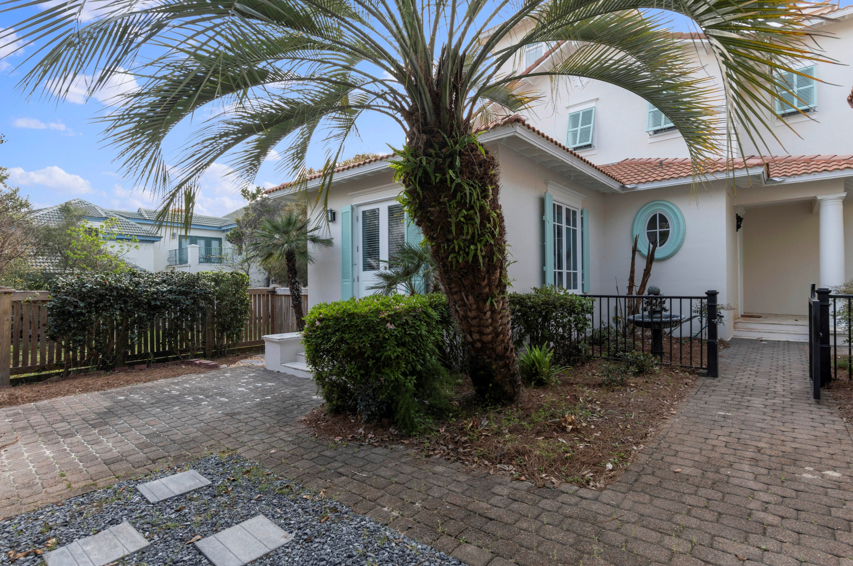 37 Rue Martine, Destin FL  32550-4909 exterior