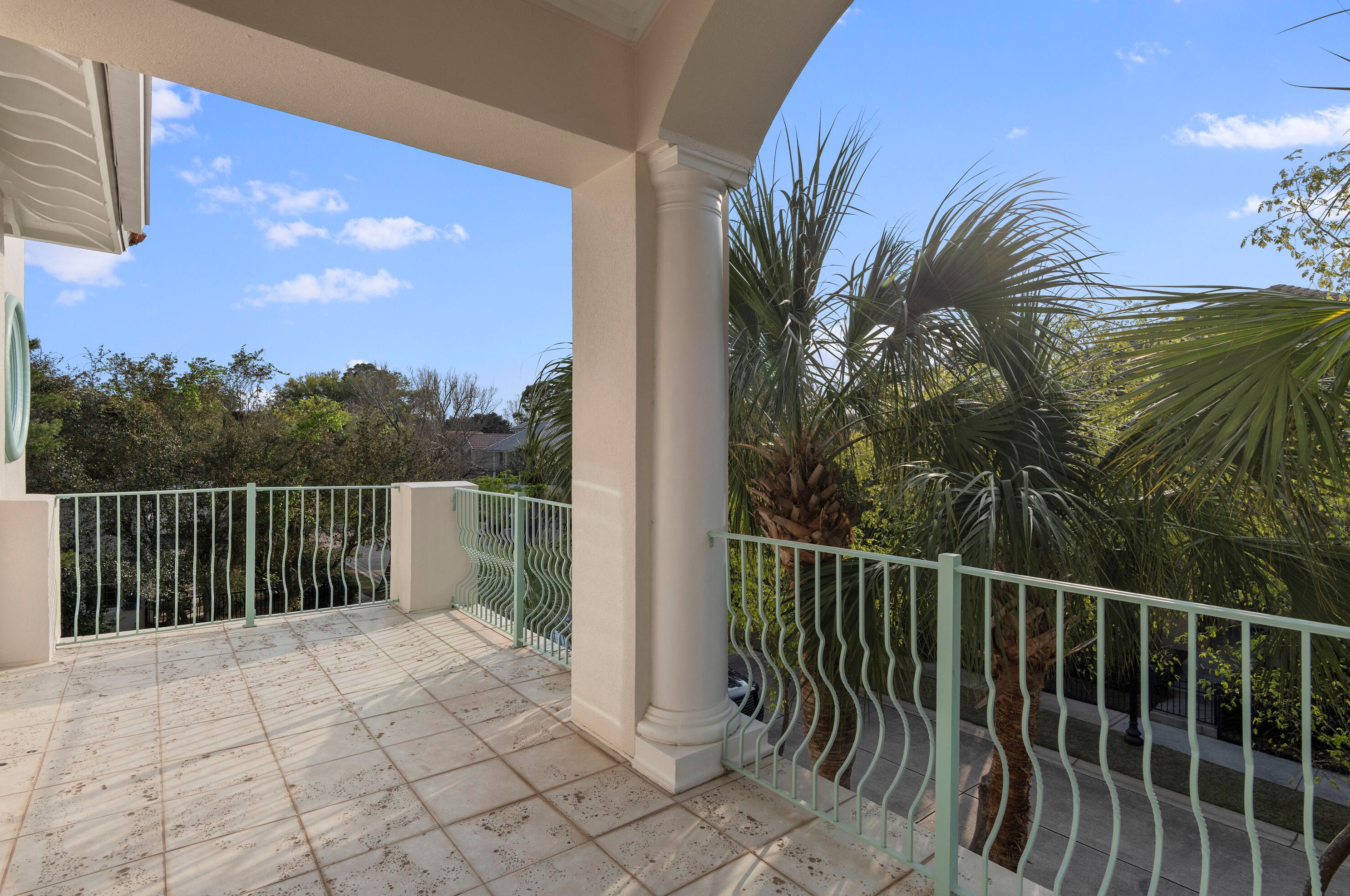 37 Rue Martine, Destin FL  32550-4909 exterior