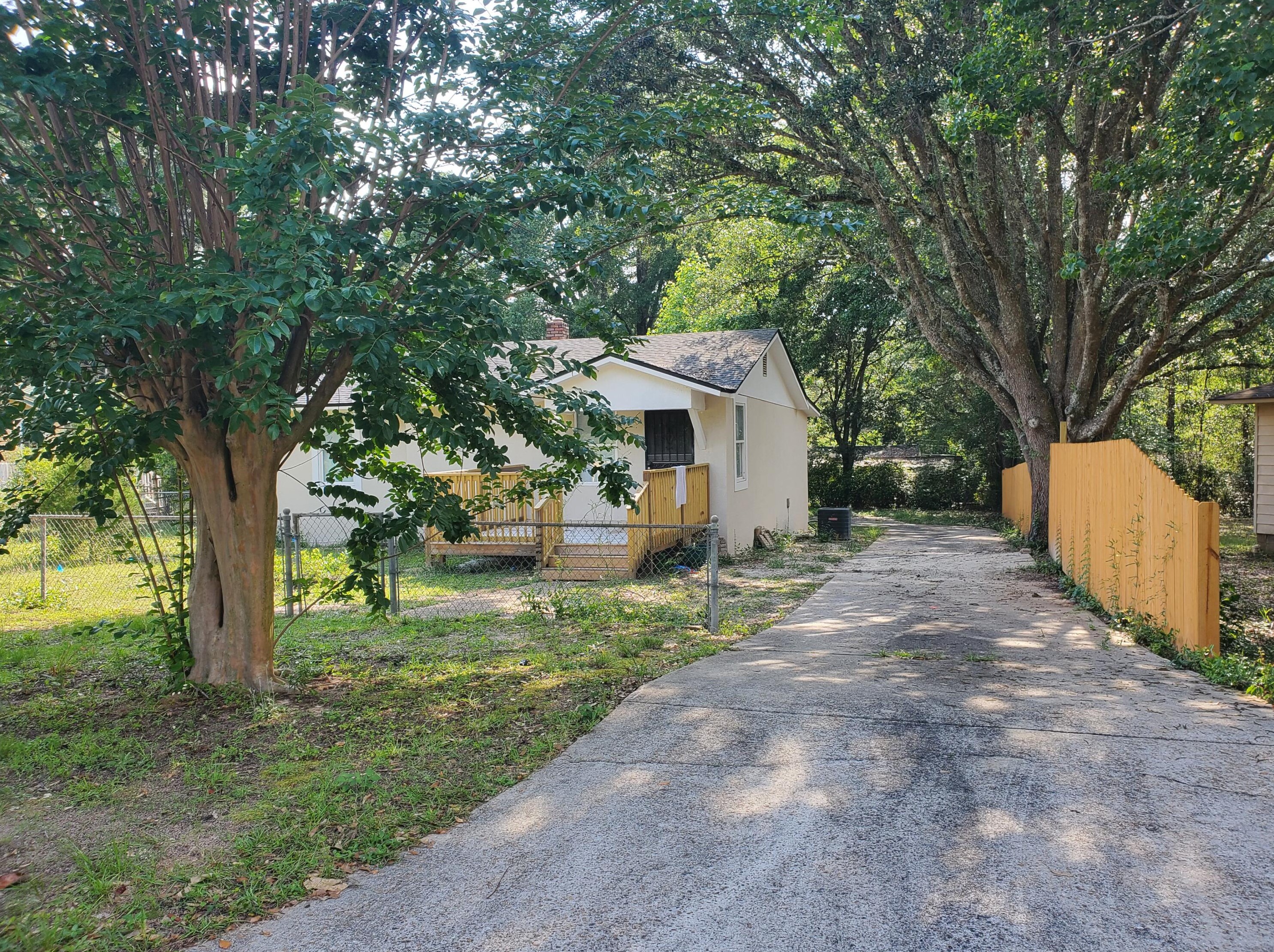 671 Georgia St, Crestview, FL 32536