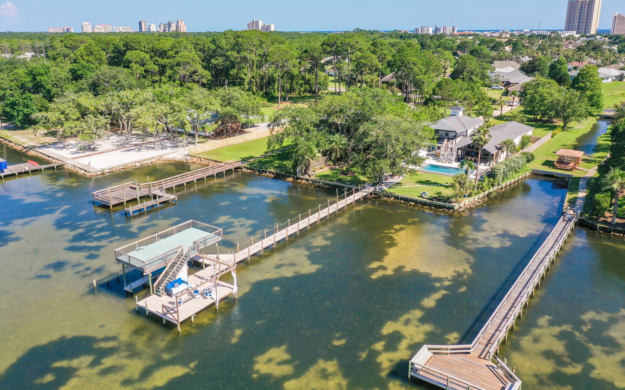 320 Hideaway Bay Dr, Destin FL  32550-6008 exterior