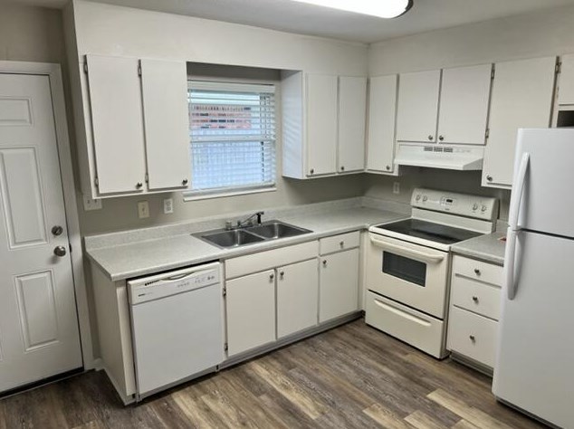16 Wright Pkwy Nw Apt B, Fort Walton Beach, FL