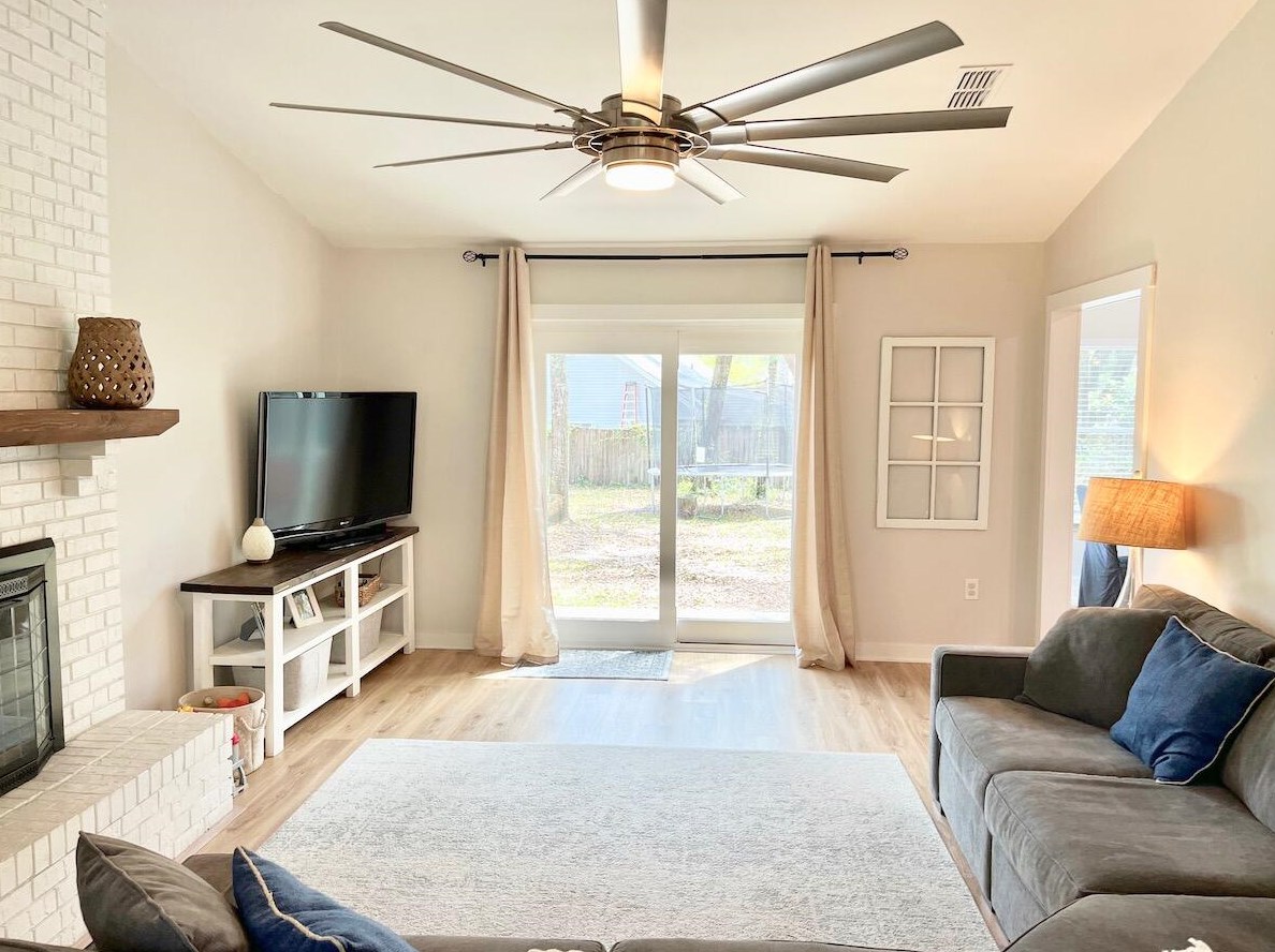 417 Baywood Dr, Niceville FL  32578-2902 exterior