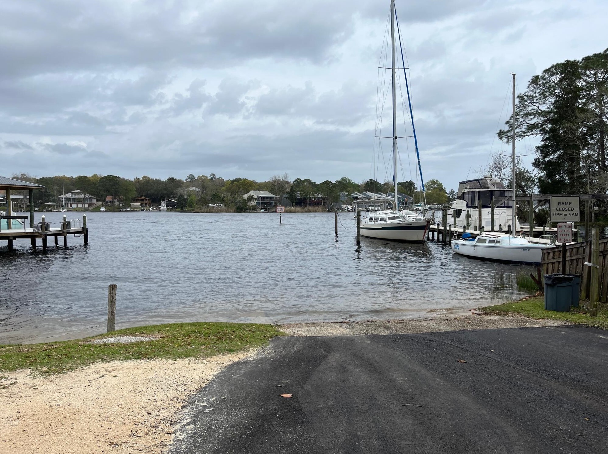 417 Baywood Dr, Niceville FL  32578-2902 exterior