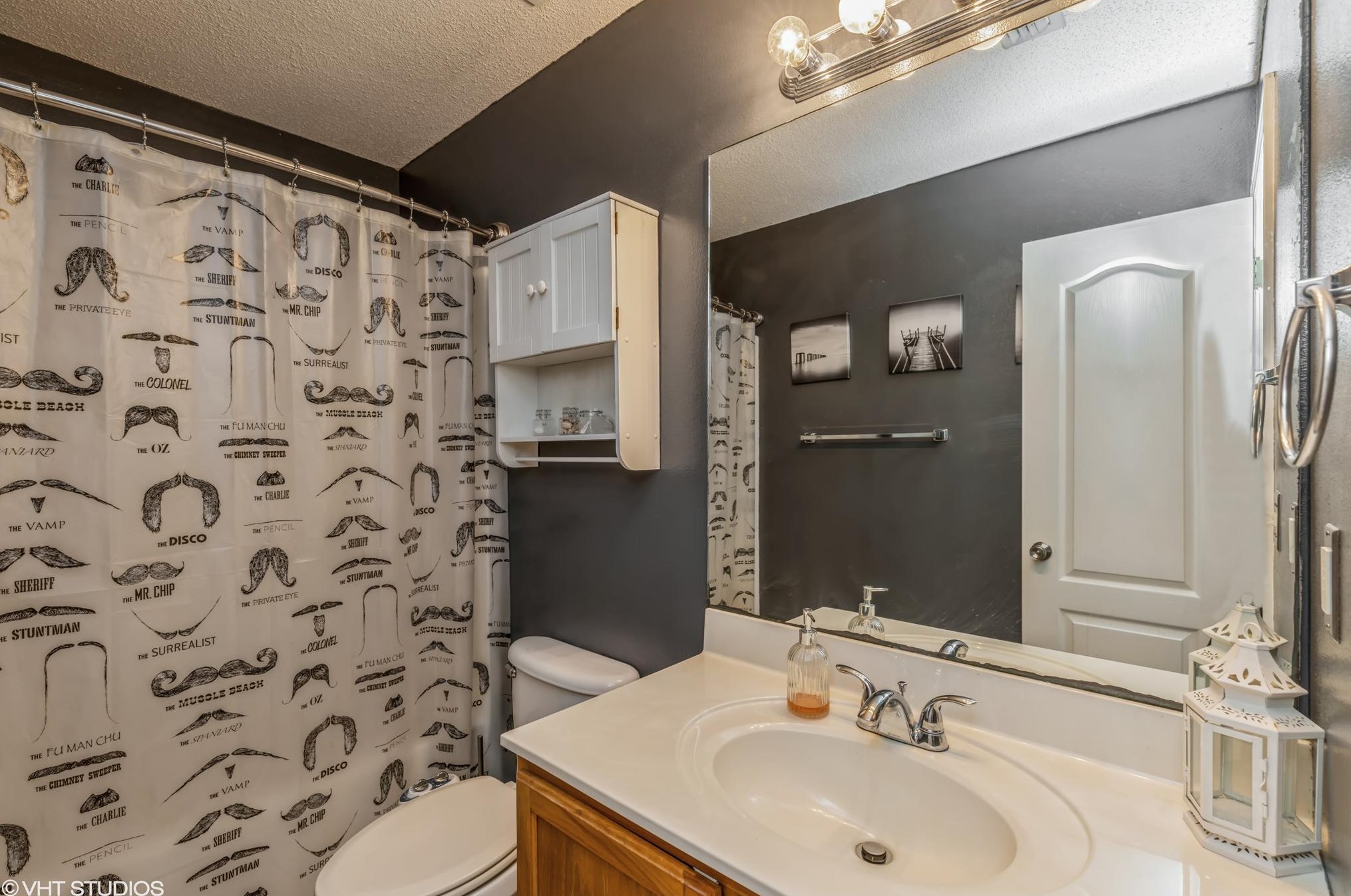 35 Kathleen Dr, Mary Esther FL  32569-2136 exterior